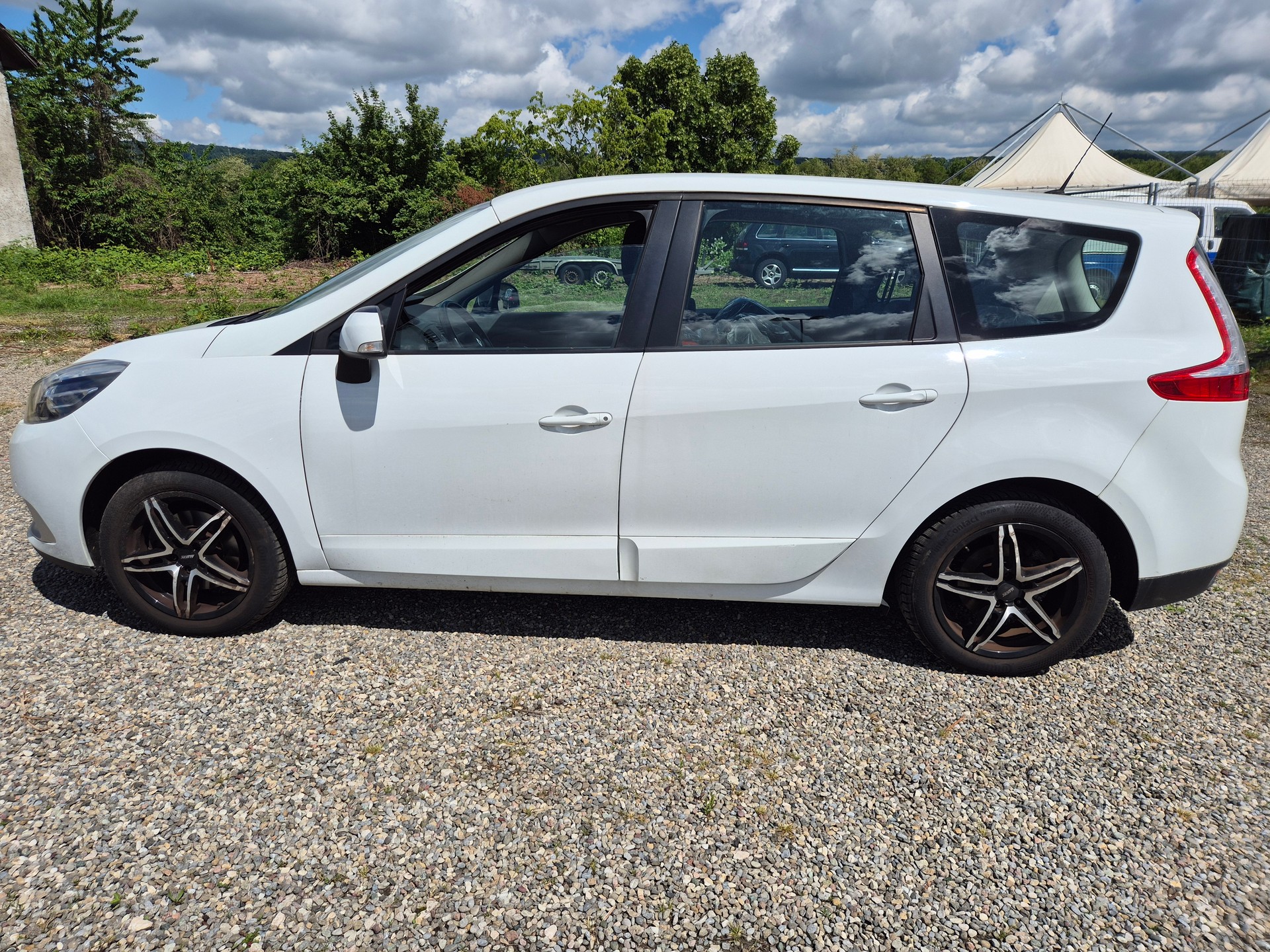 RENAULT Grand Scénic 1.5 dCi Bose EDC-image-5
