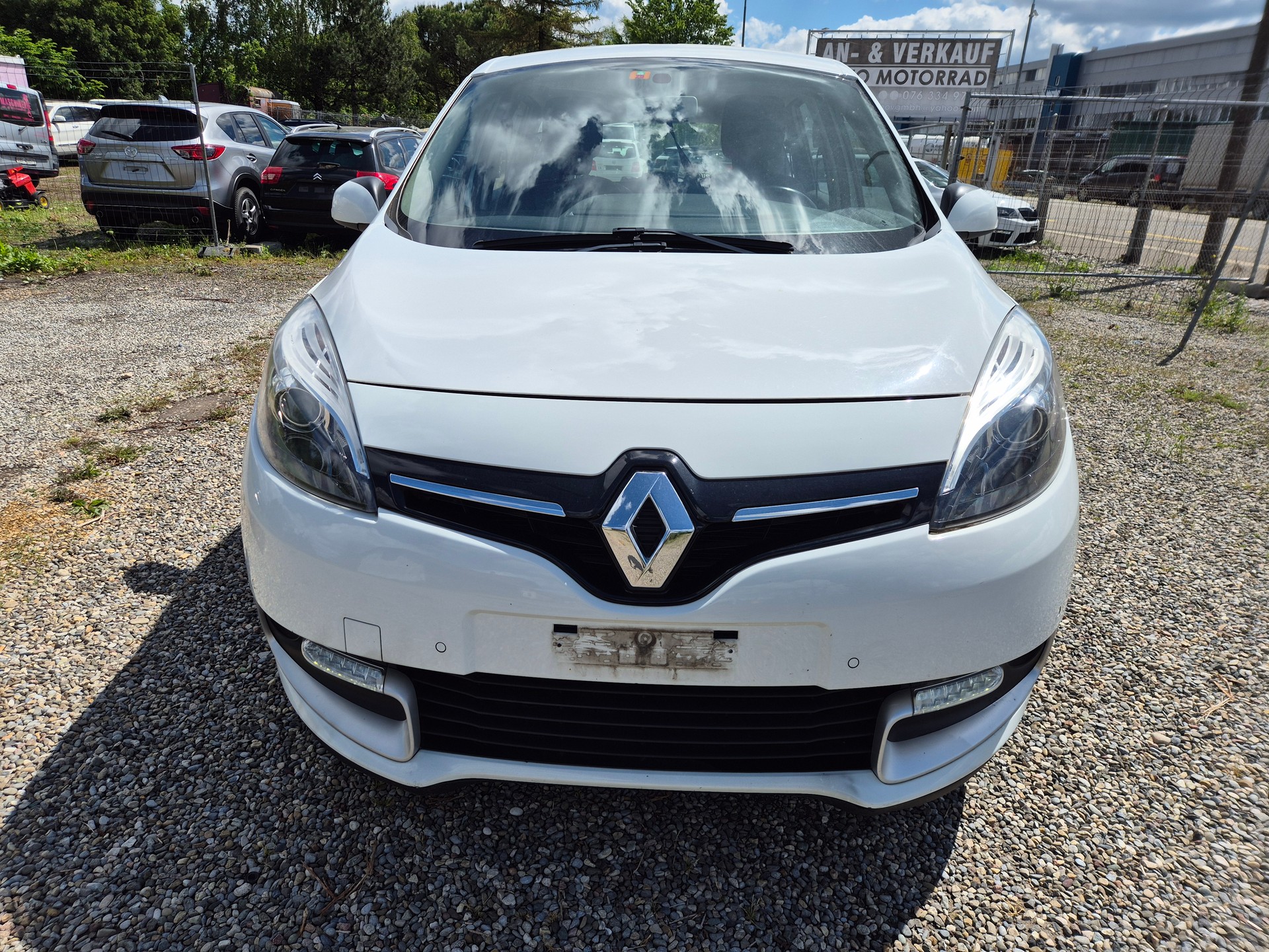 RENAULT Grand Scénic 1.5 dCi Bose EDC-image-1