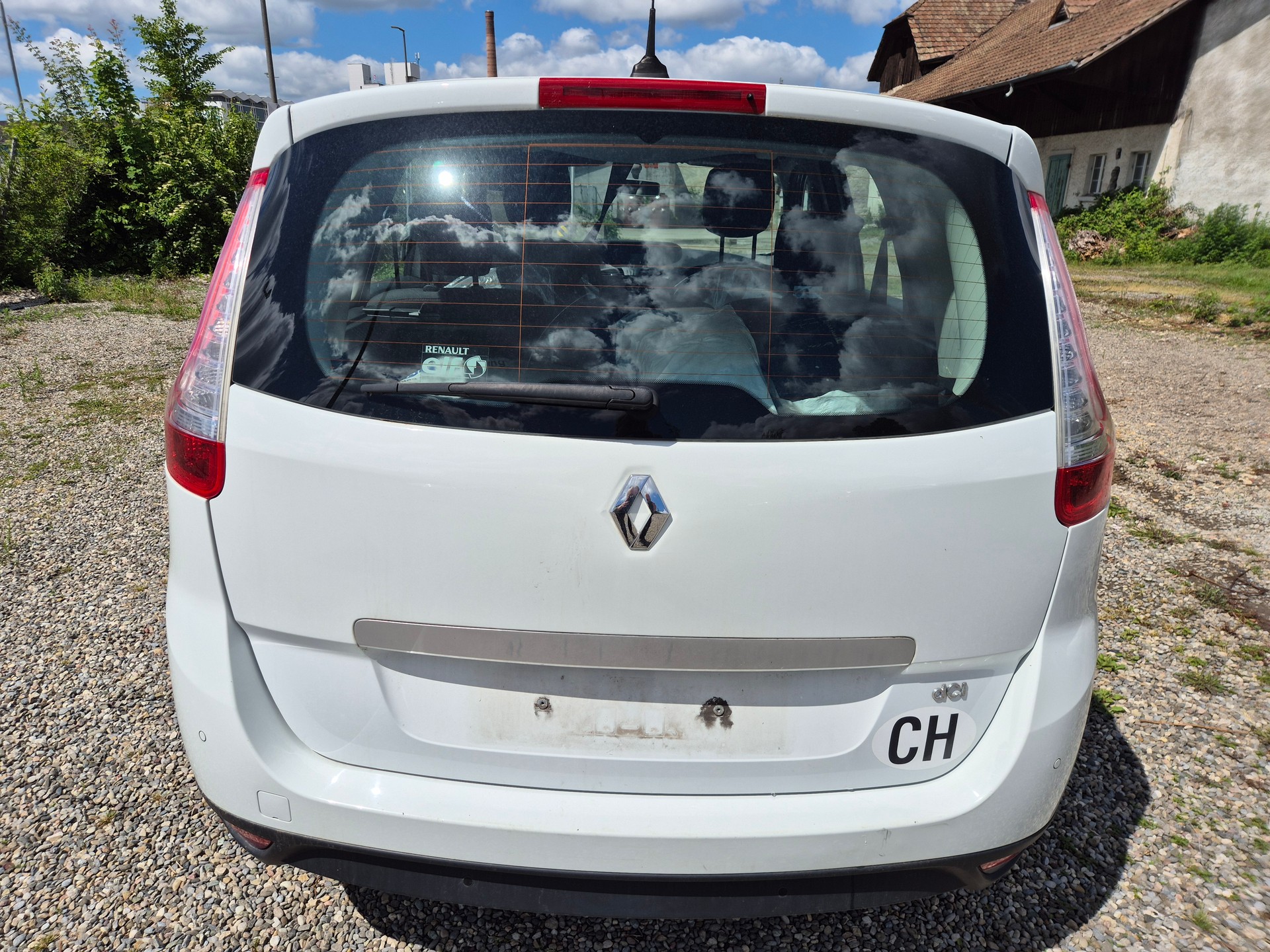 RENAULT Grand Scénic 1.5 dCi Bose EDC-image-4