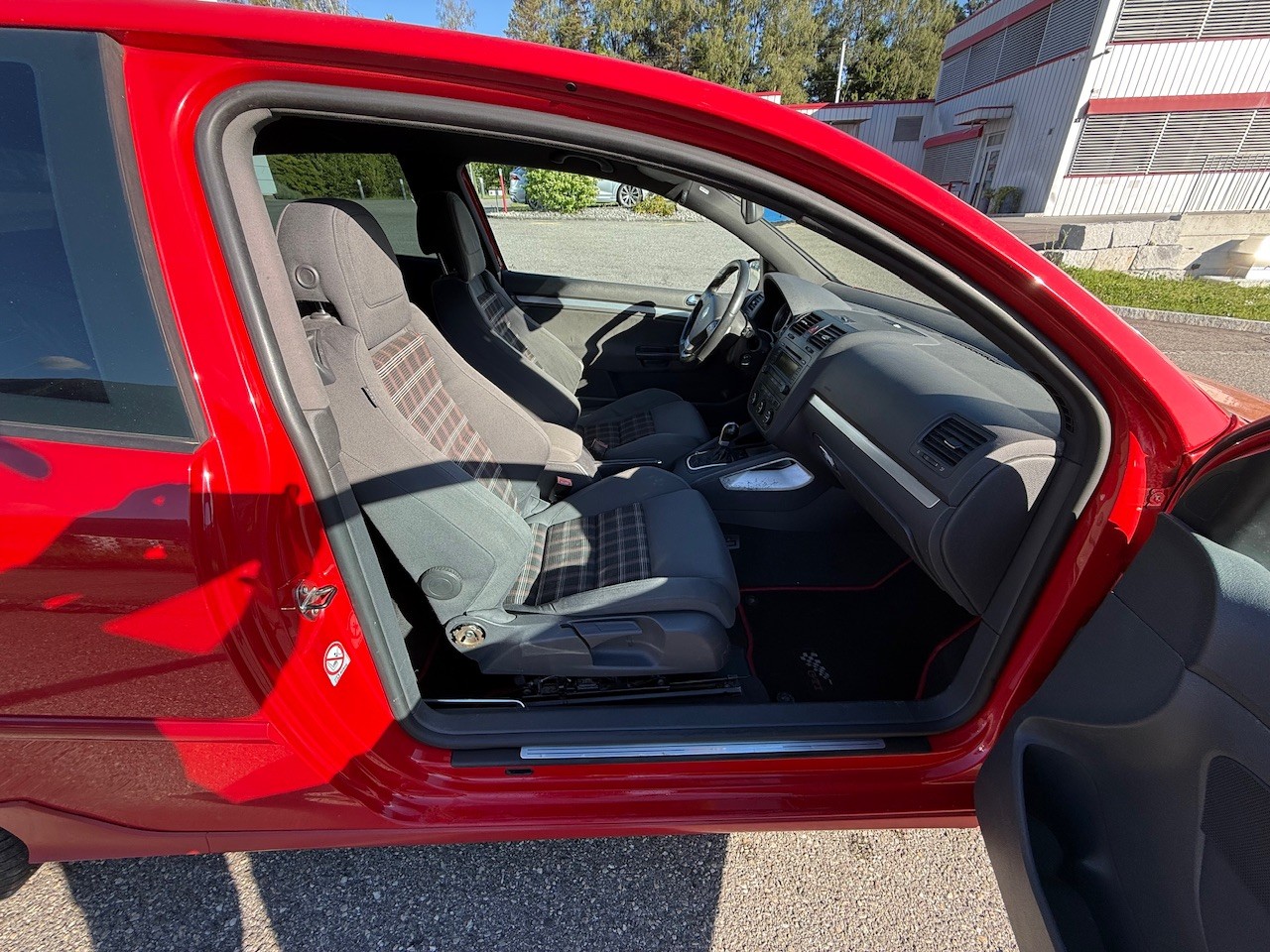 VW Golf 2.0 TFSI GTI-image-9