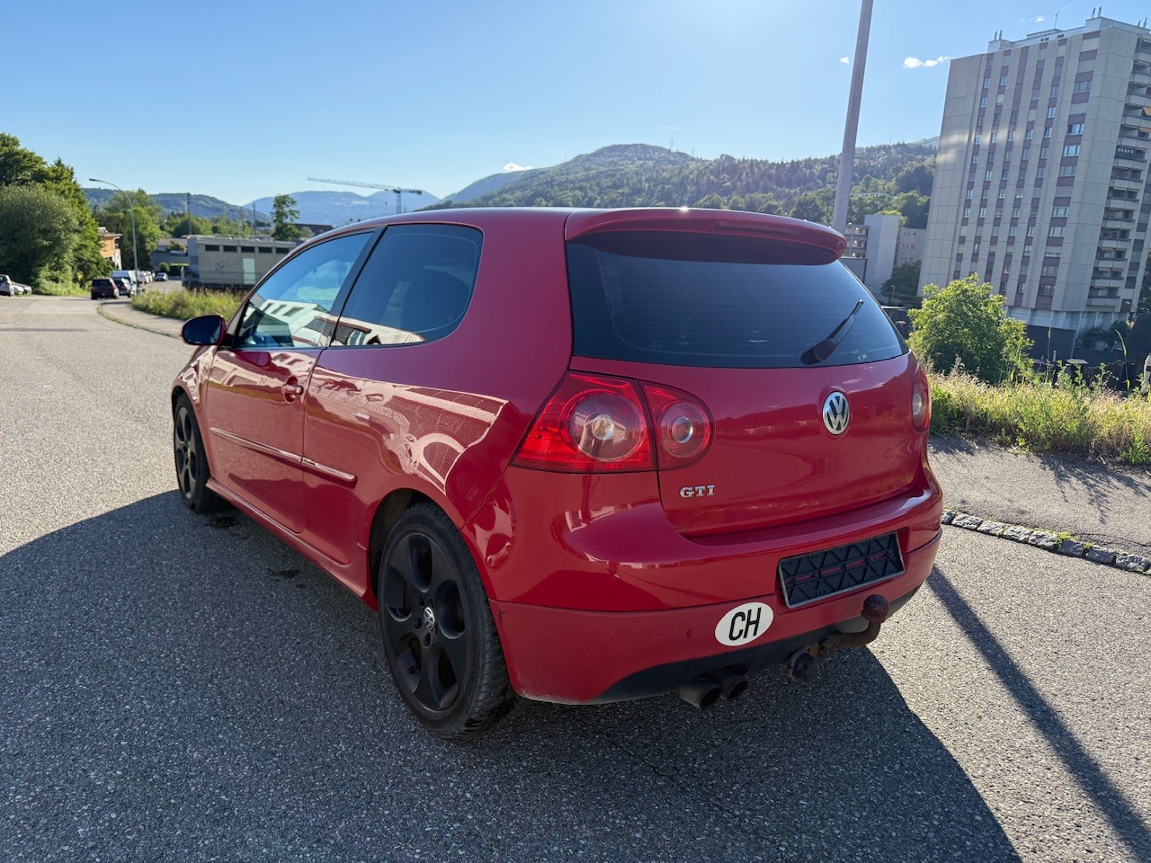 VW Golf 2.0 TFSI GTI-image-4