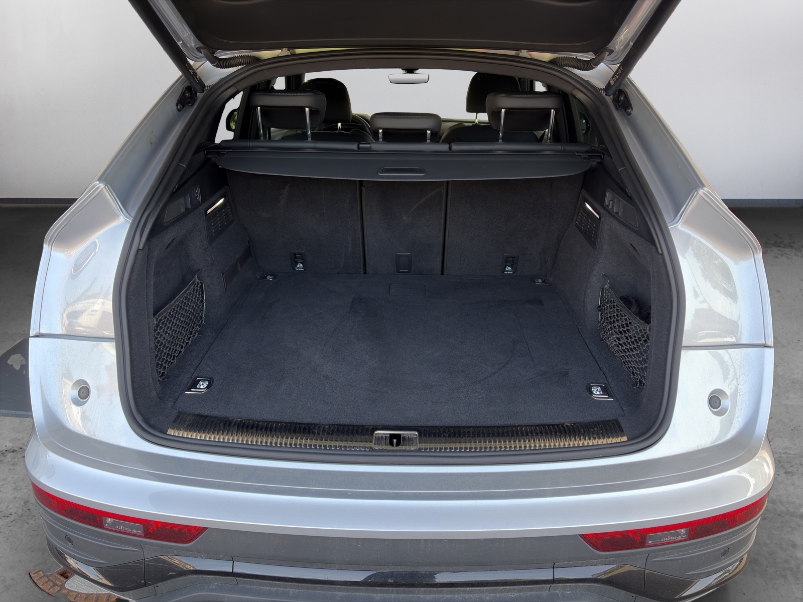 AUDI Q5 Sportback 50 TFSI e PHEV S line quattro S-tronic-image-11