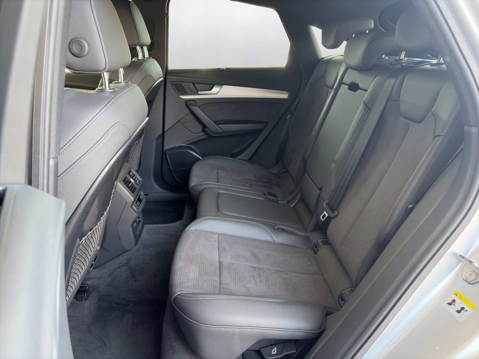 AUDI Q5 Sportback 50 TFSI e PHEV S line quattro S-tronic-image-10