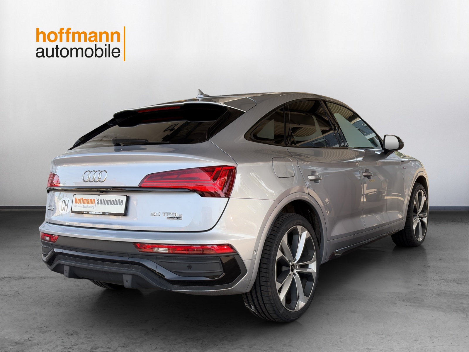 AUDI Q5 Sportback 50 TFSI e PHEV S line quattro S-tronic-showroom-element-3
