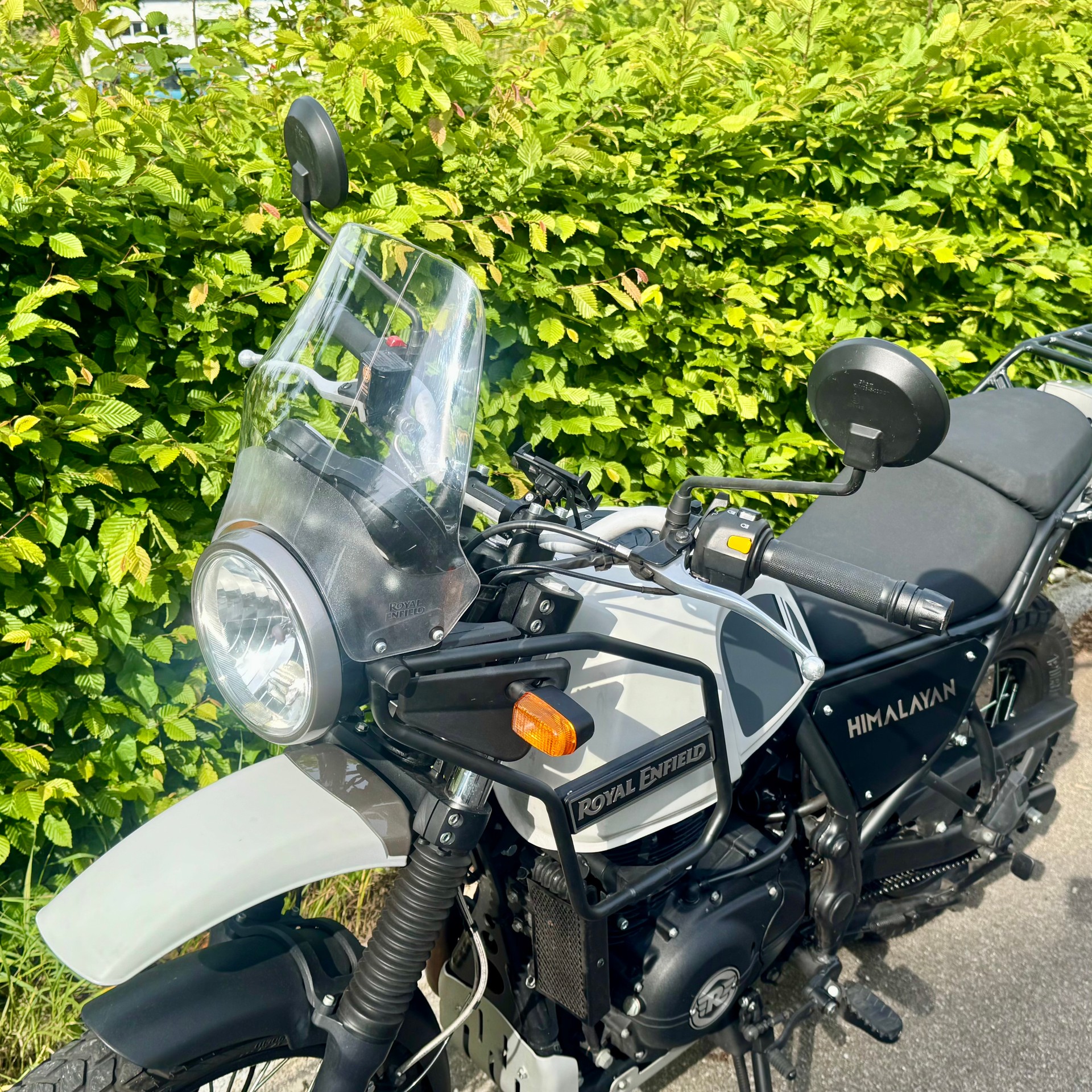 ROYAL ENFIELD Himalayan-image-1