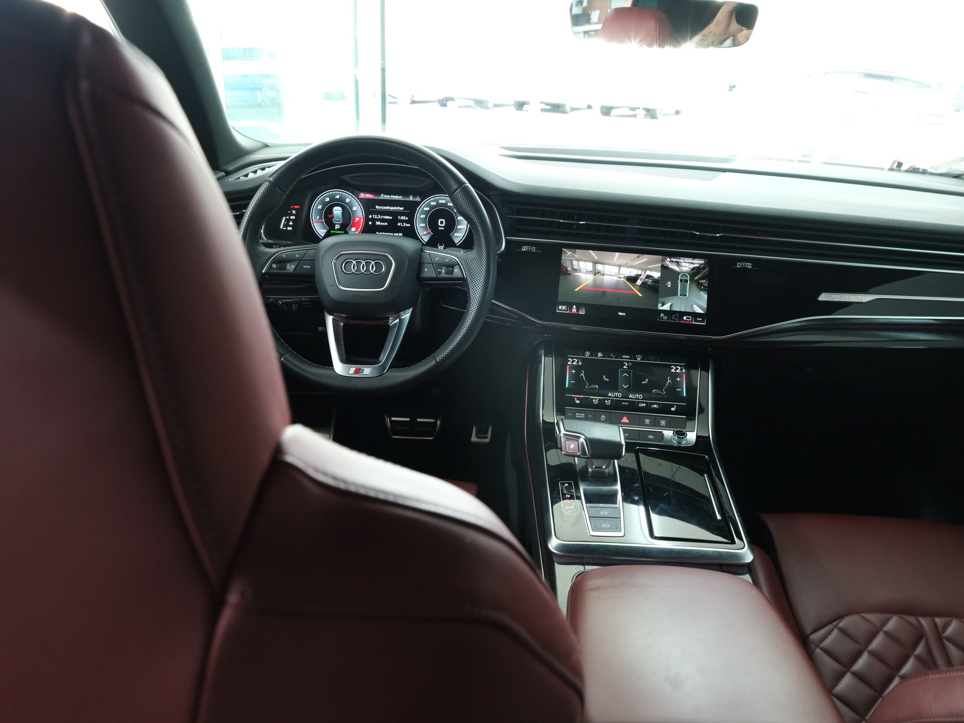 AUDI SQ8 TFSI quattro tiptronic *RS Performance* *Sportabgassanlage* *Head Up Display*-image-26