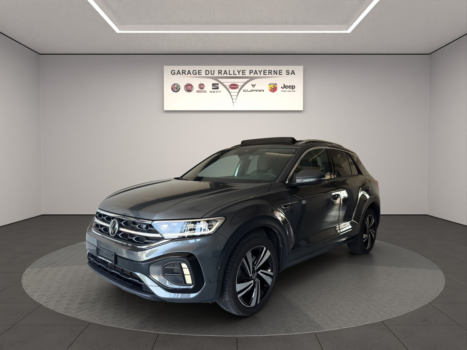 VW T-Roc 2.0 TSI R-Line DSG 4Motion-showroom-element-1
