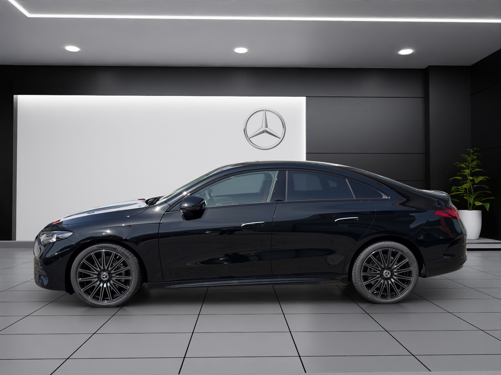 MERCEDES-BENZ CLA 350 4 Matic 85 kWh EQ-showroom-element-2
