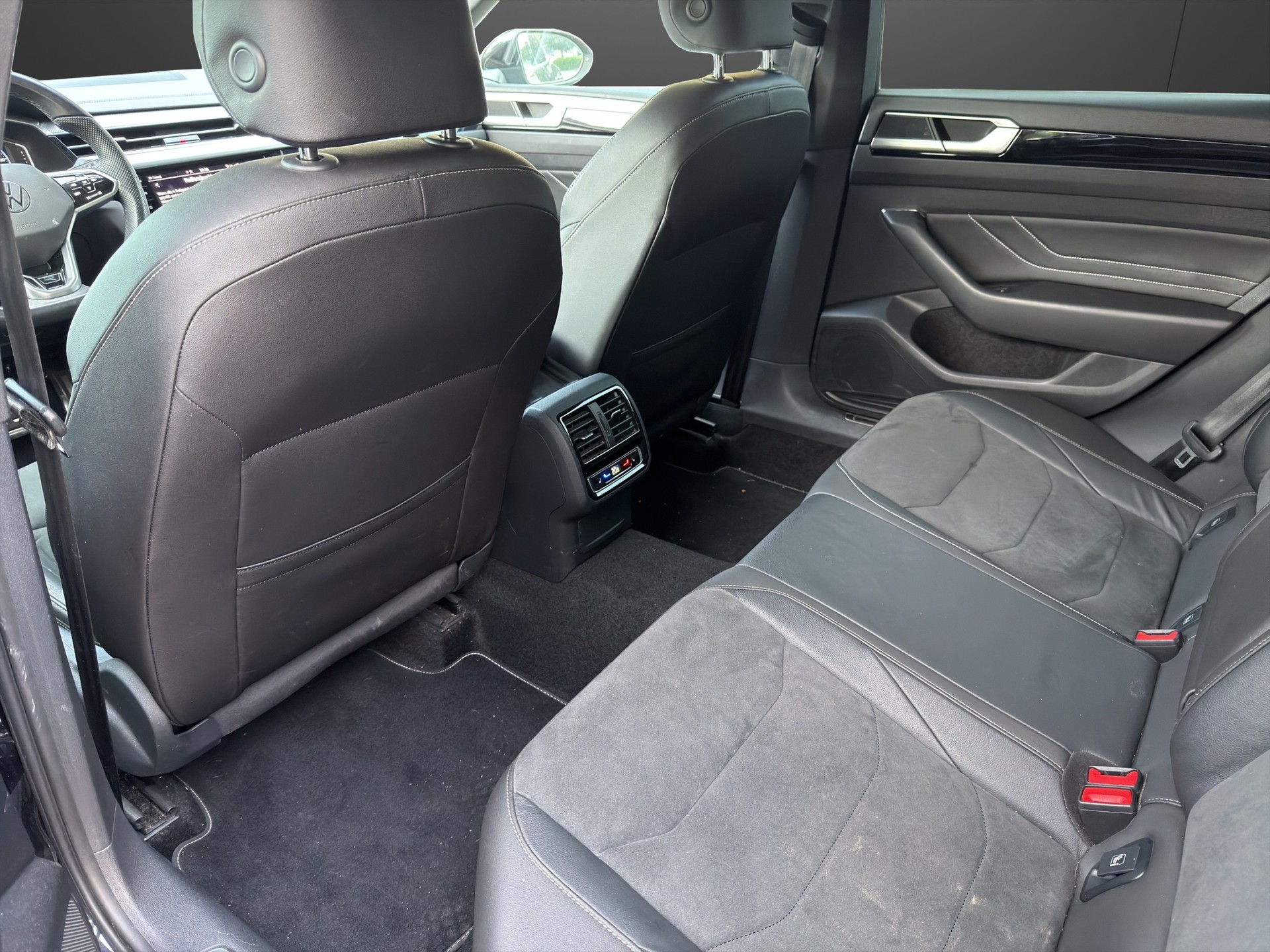 VW ARTEON-image-9