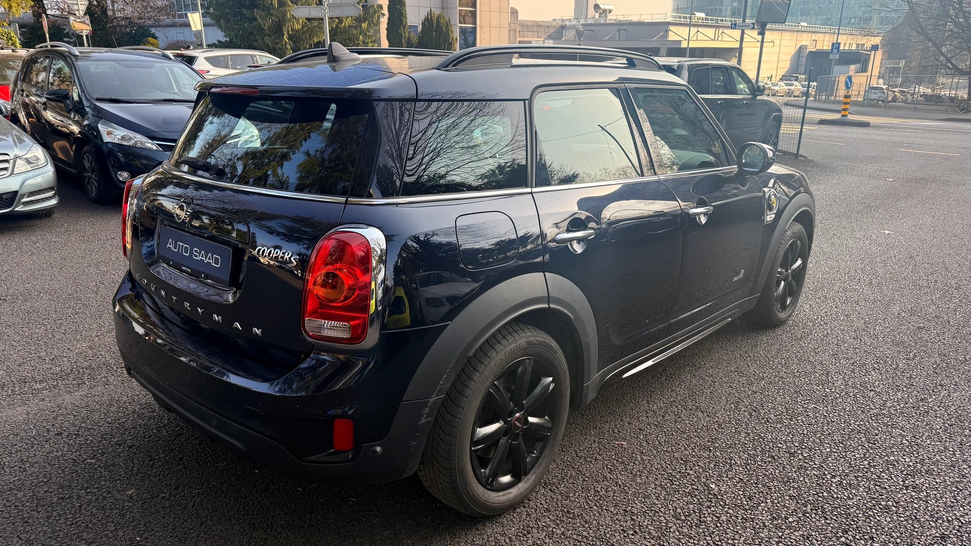 MINI Countryman Cooper S E ALL4 PHEV Steptronic-image-3