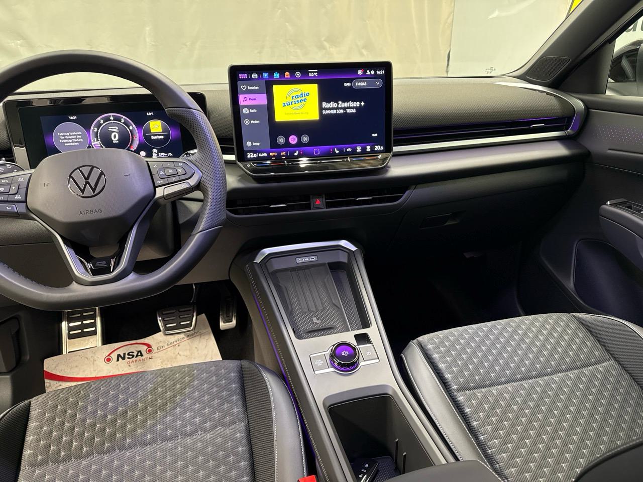 VW T-Roc 1.5 eTSI mHEV R-Line DSG-image-5