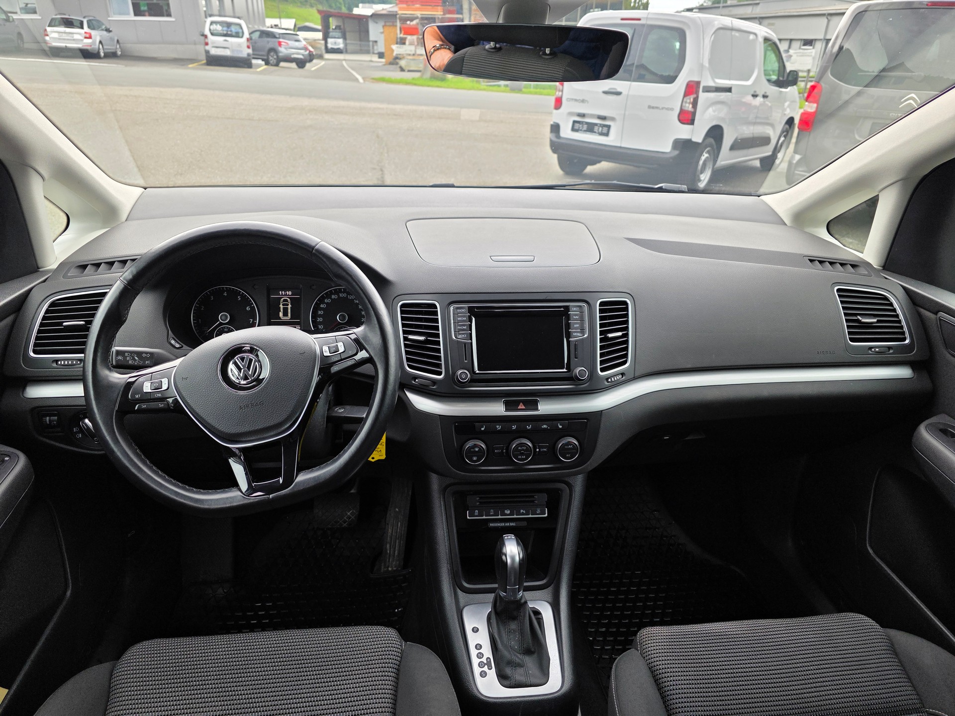 VW Sharan 1.4 TSI BlMT Comfortline DSG-image-11
