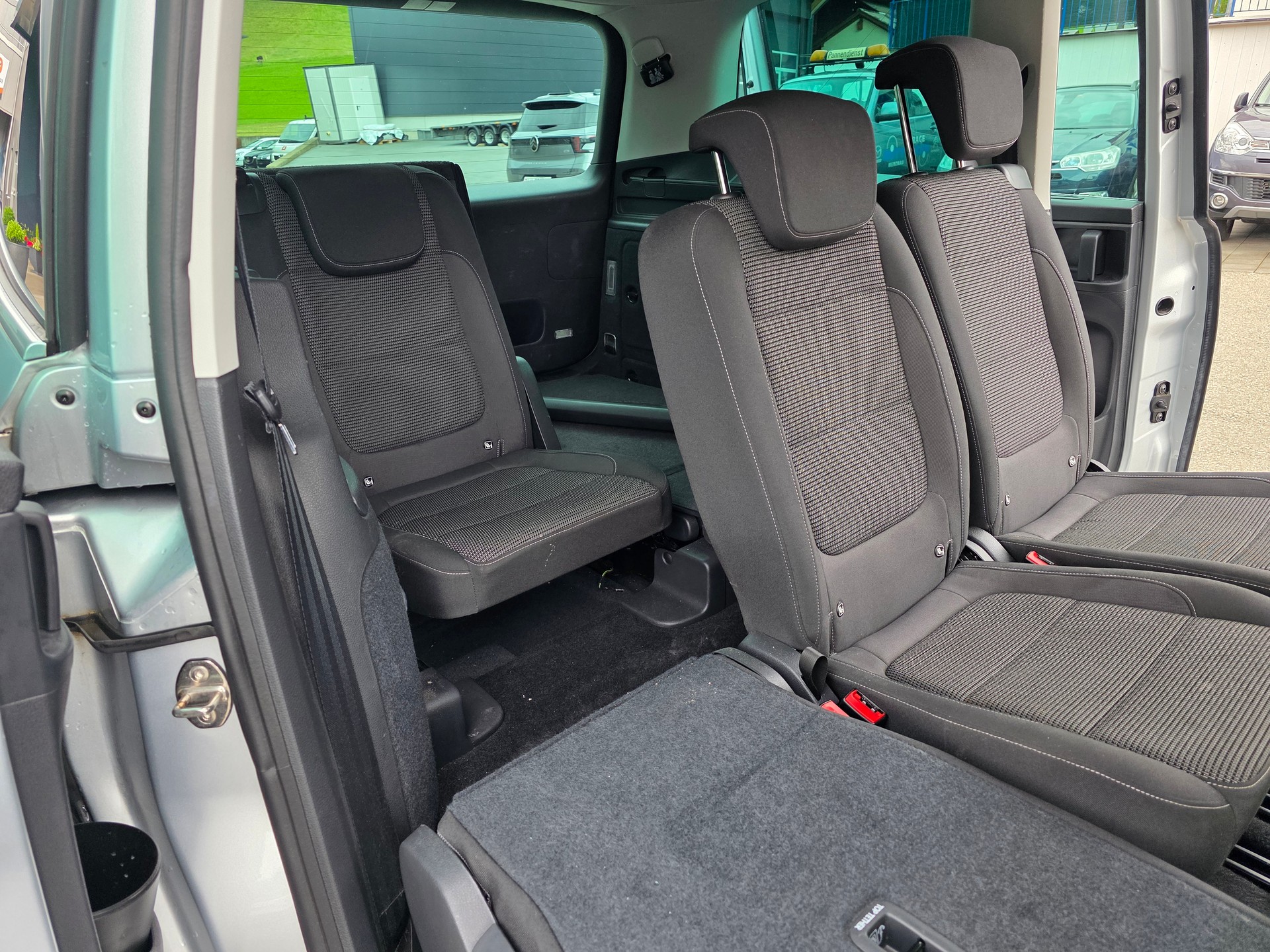 VW Sharan 1.4 TSI BlMT Comfortline DSG-image-9