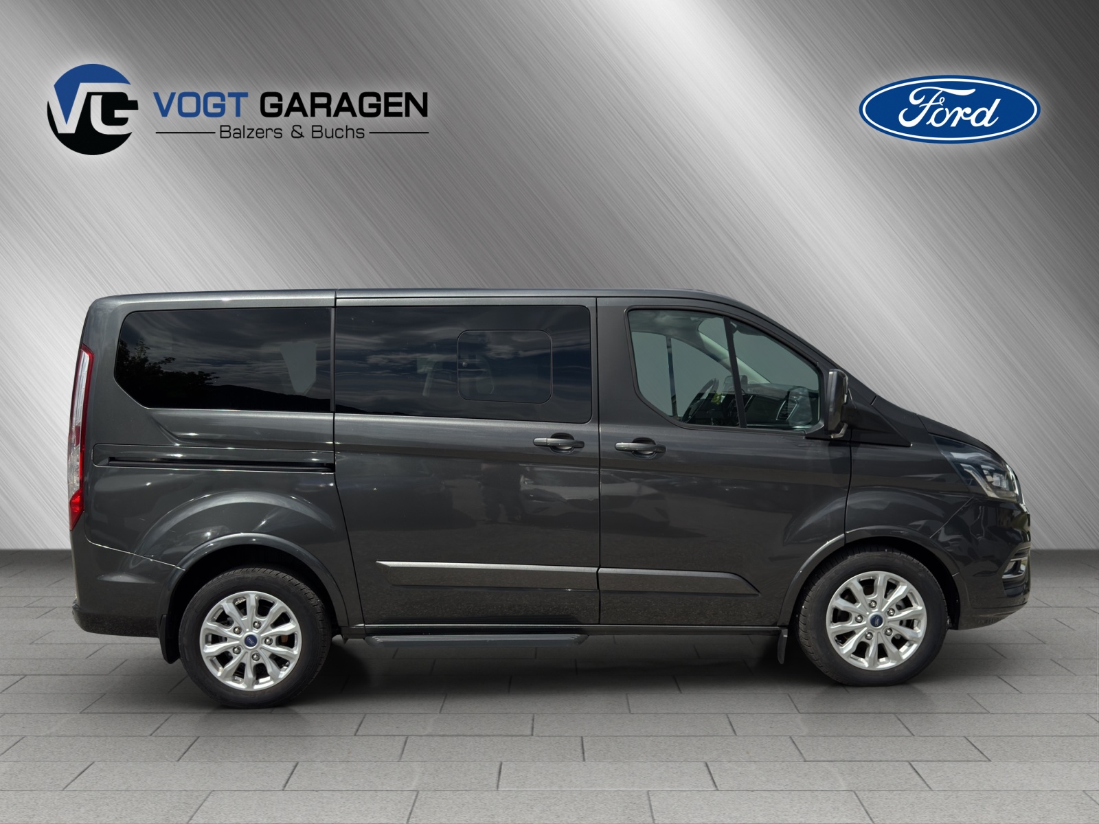 FORD Tourneo Custom 320 L1 2.0 TDCi-image-6