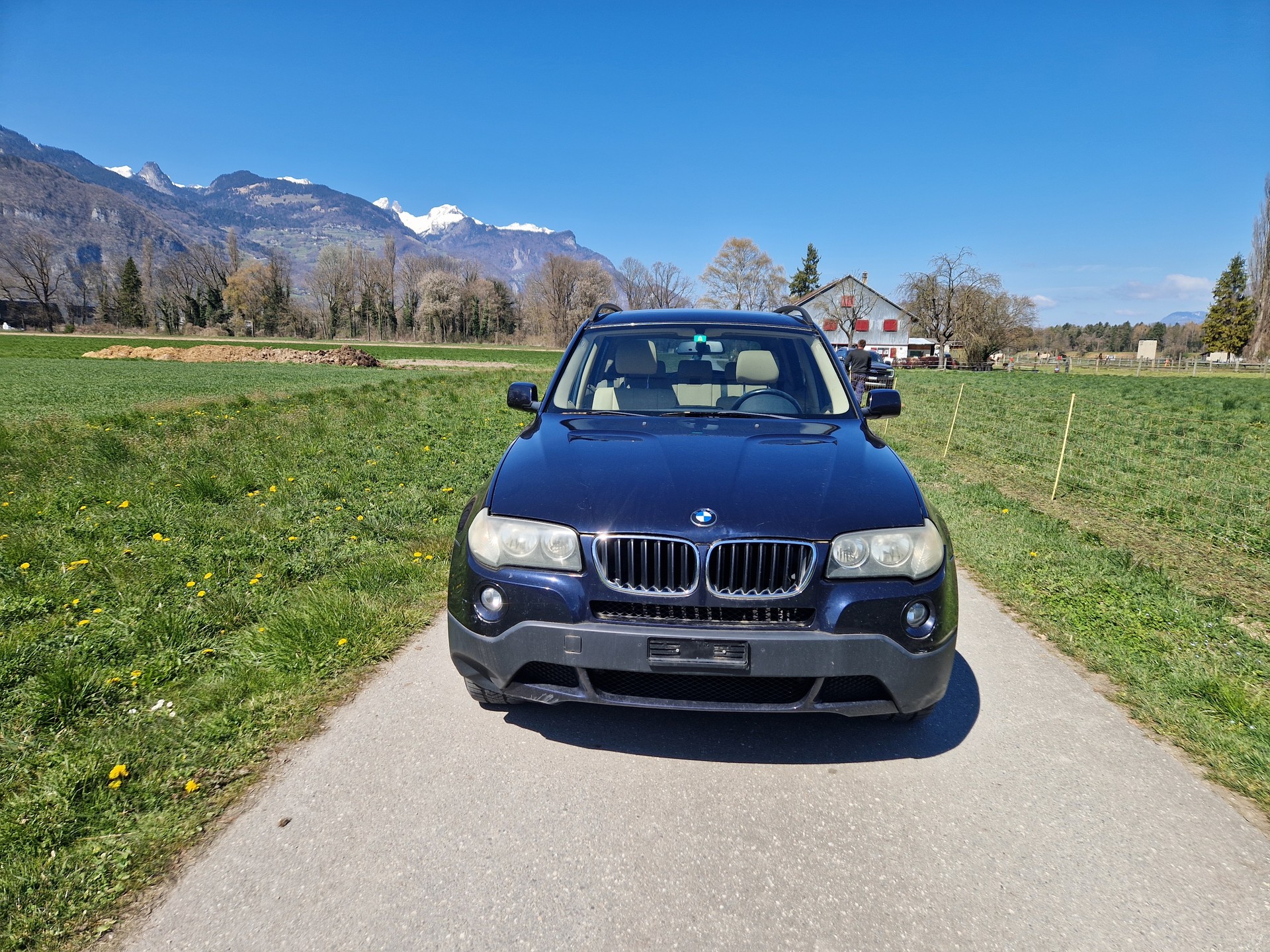 BMW X3 2.0i-image-1
