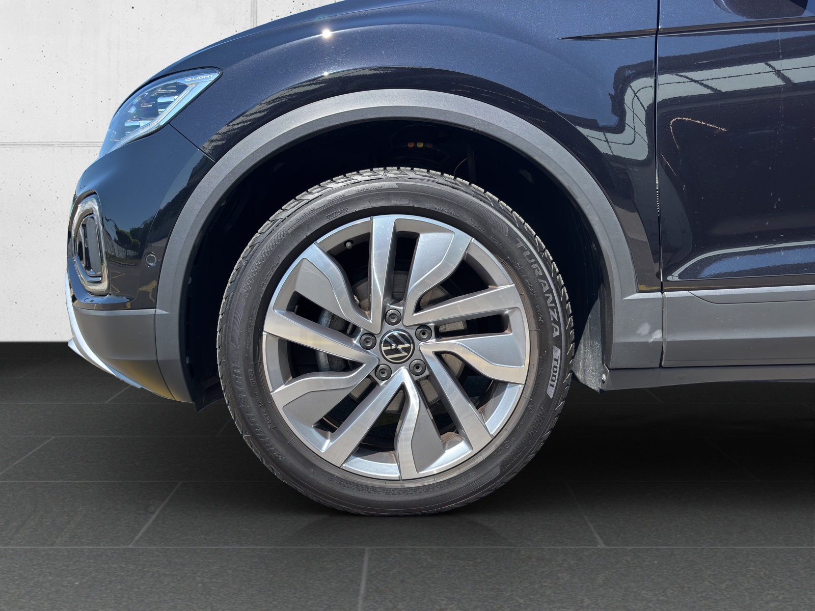 VW New T-Roc 1.5 TSI EVO Life DSG mit AHK & Rückfahrkamera-image-9