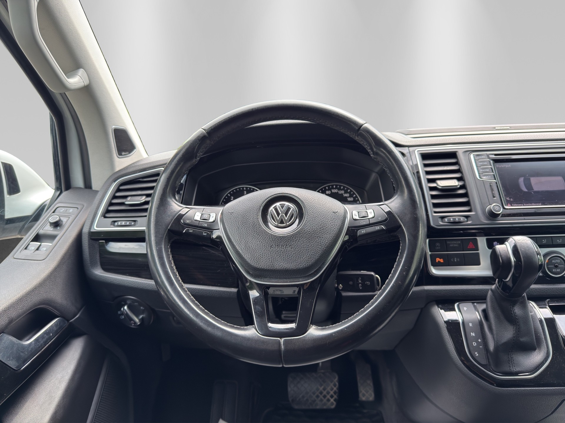 VW T6 Multivan 2.0 Bi-TDI Highline 4Motion DSG-image-9