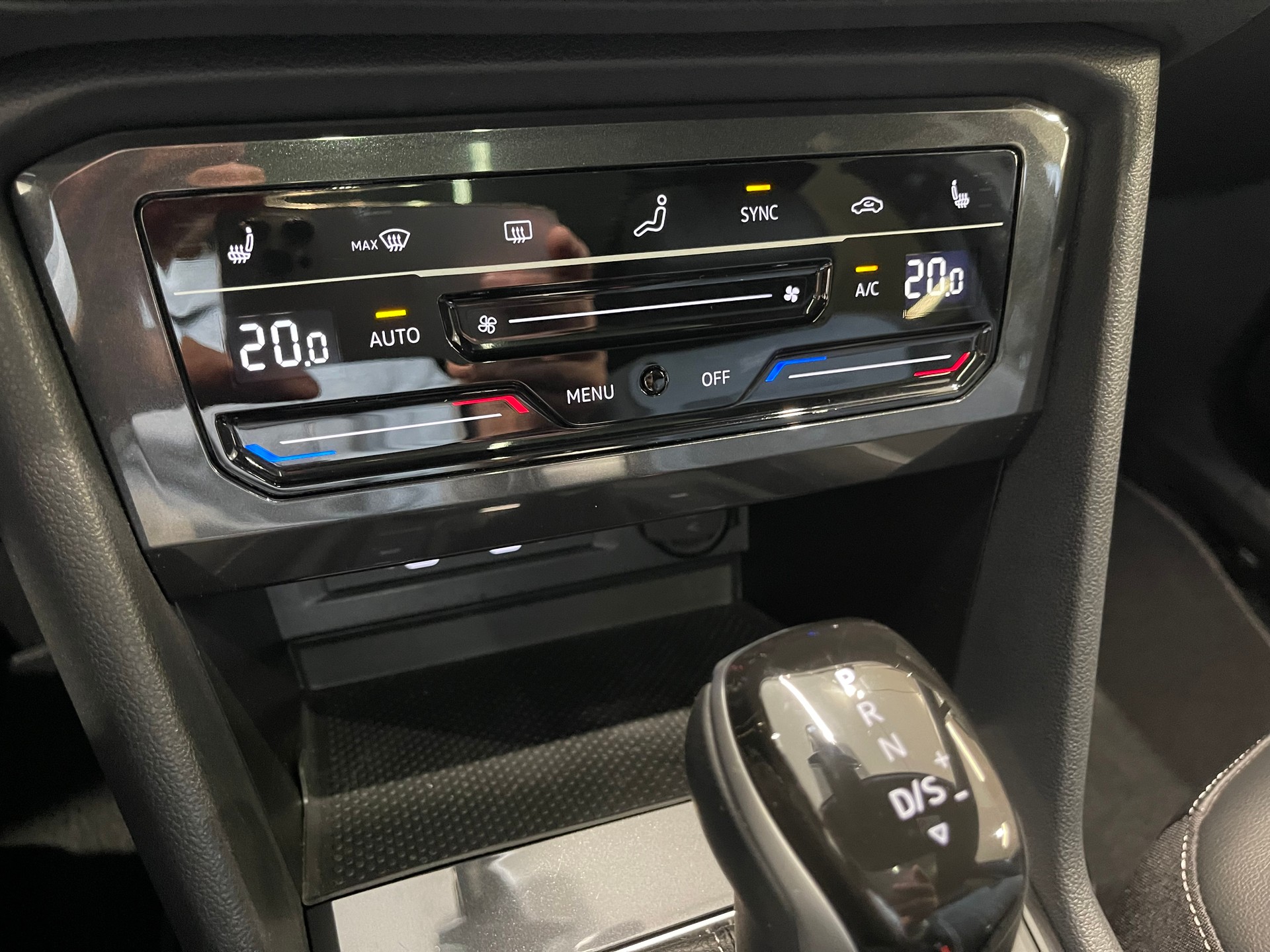 VW Tiguan Allspace 2.0TSI R-Line 4Motion DSG *7 PLATZ*-image-19