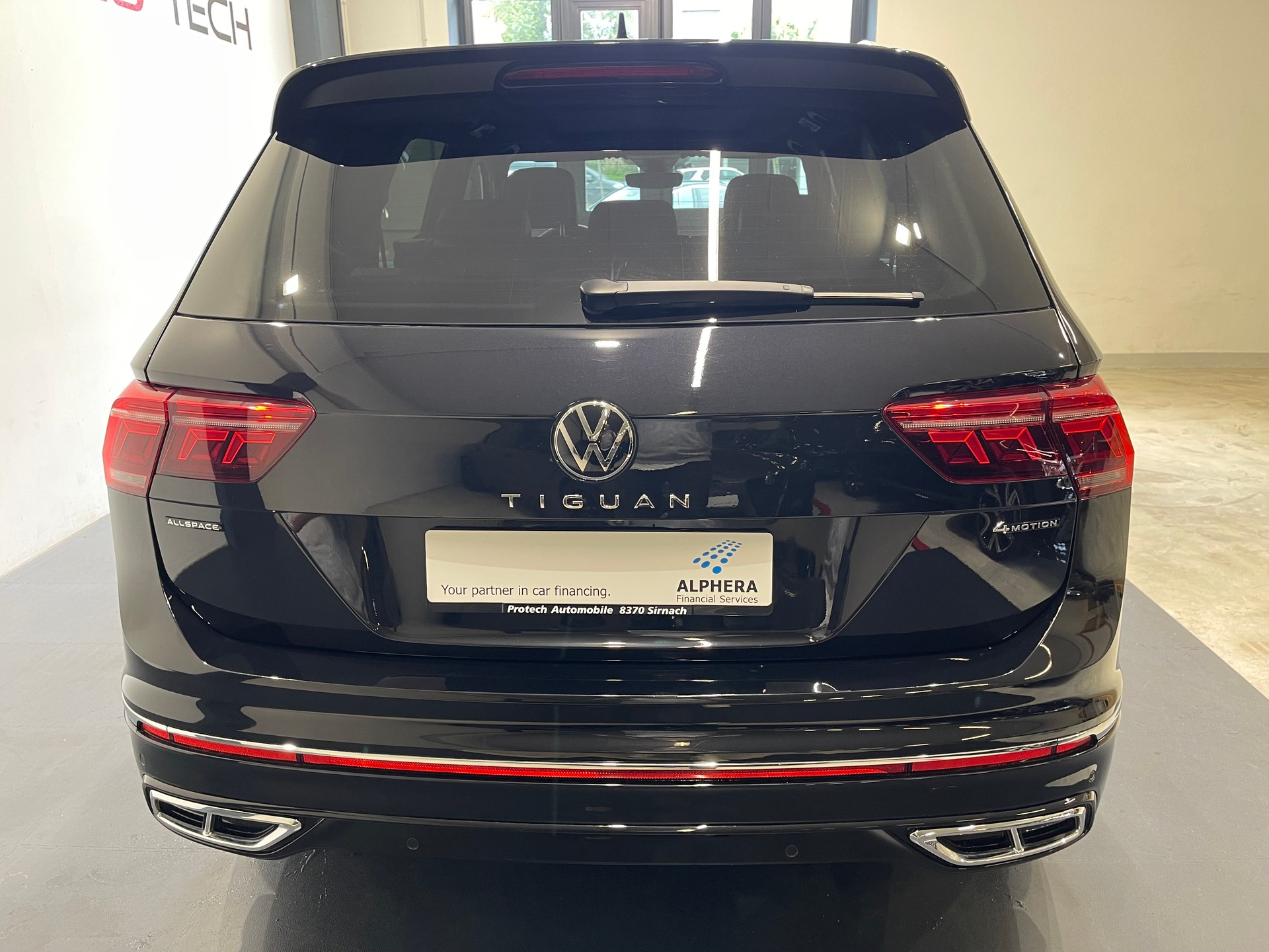 VW Tiguan Allspace 2.0TSI R-Line 4Motion DSG *7 PLATZ*-image-5