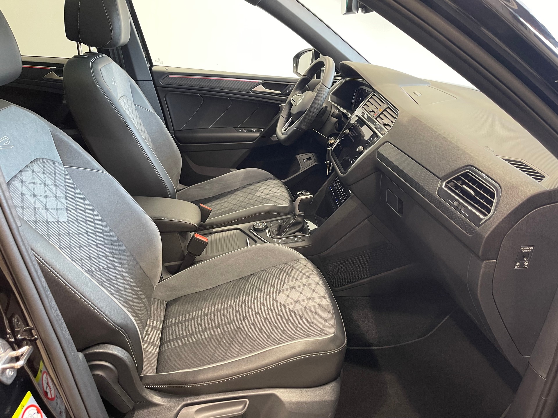 VW Tiguan Allspace 2.0TSI R-Line 4Motion DSG *7 PLATZ*-image-13