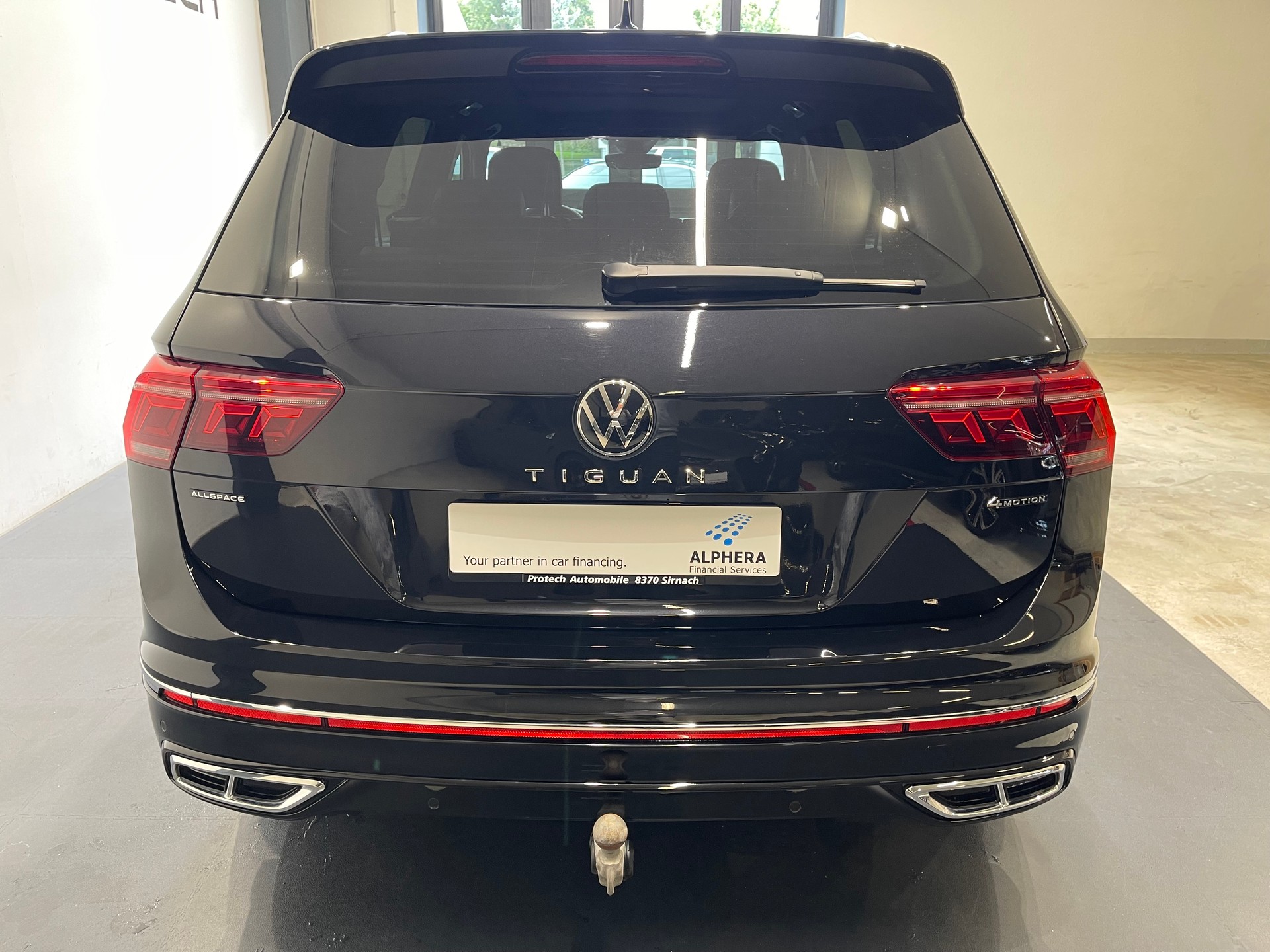 VW Tiguan Allspace 2.0TSI R-Line 4Motion DSG *7 PLATZ*-image-7