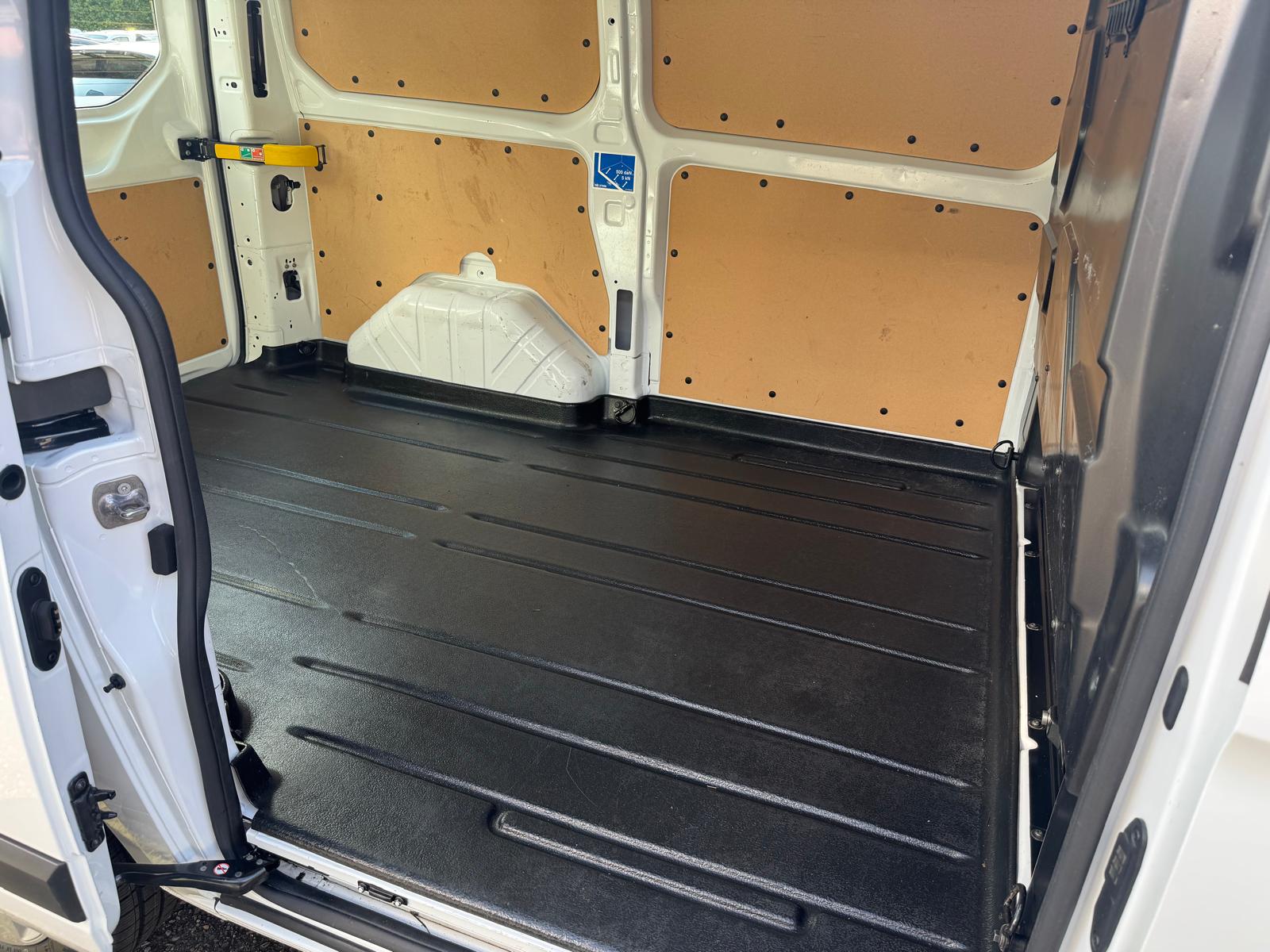 FORD Transit Cust 300 L1 Trend-image-8
