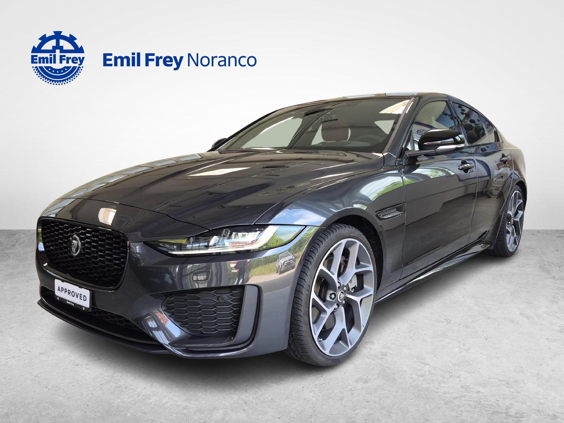 JAGUAR XE 2.0 T 300 Sport AWD - Gancio traino elettrico & Ruote invernali inclusi