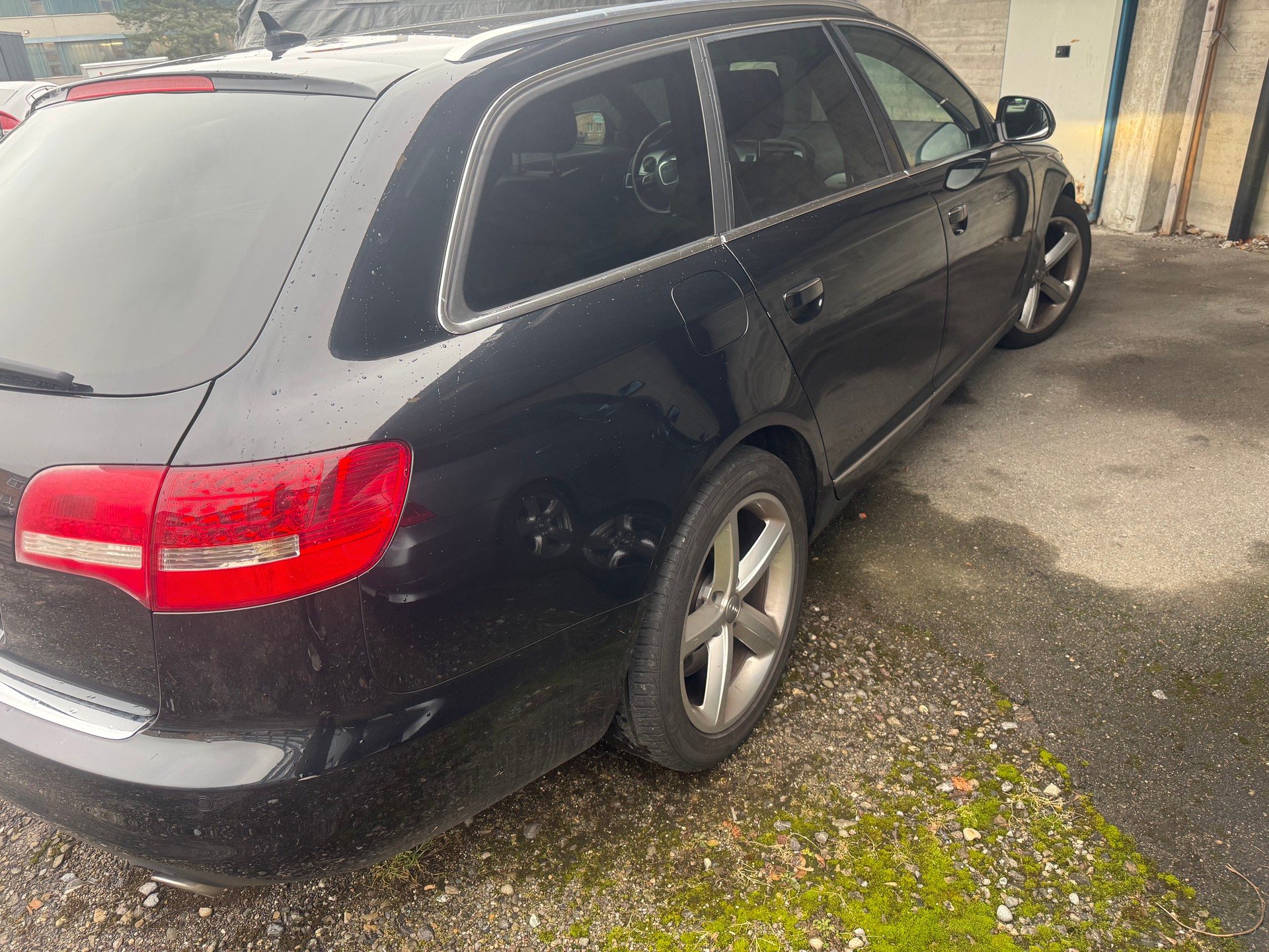 AUDI A6 Avant 3.0 V6 TDI quattro tiptronic-image-4