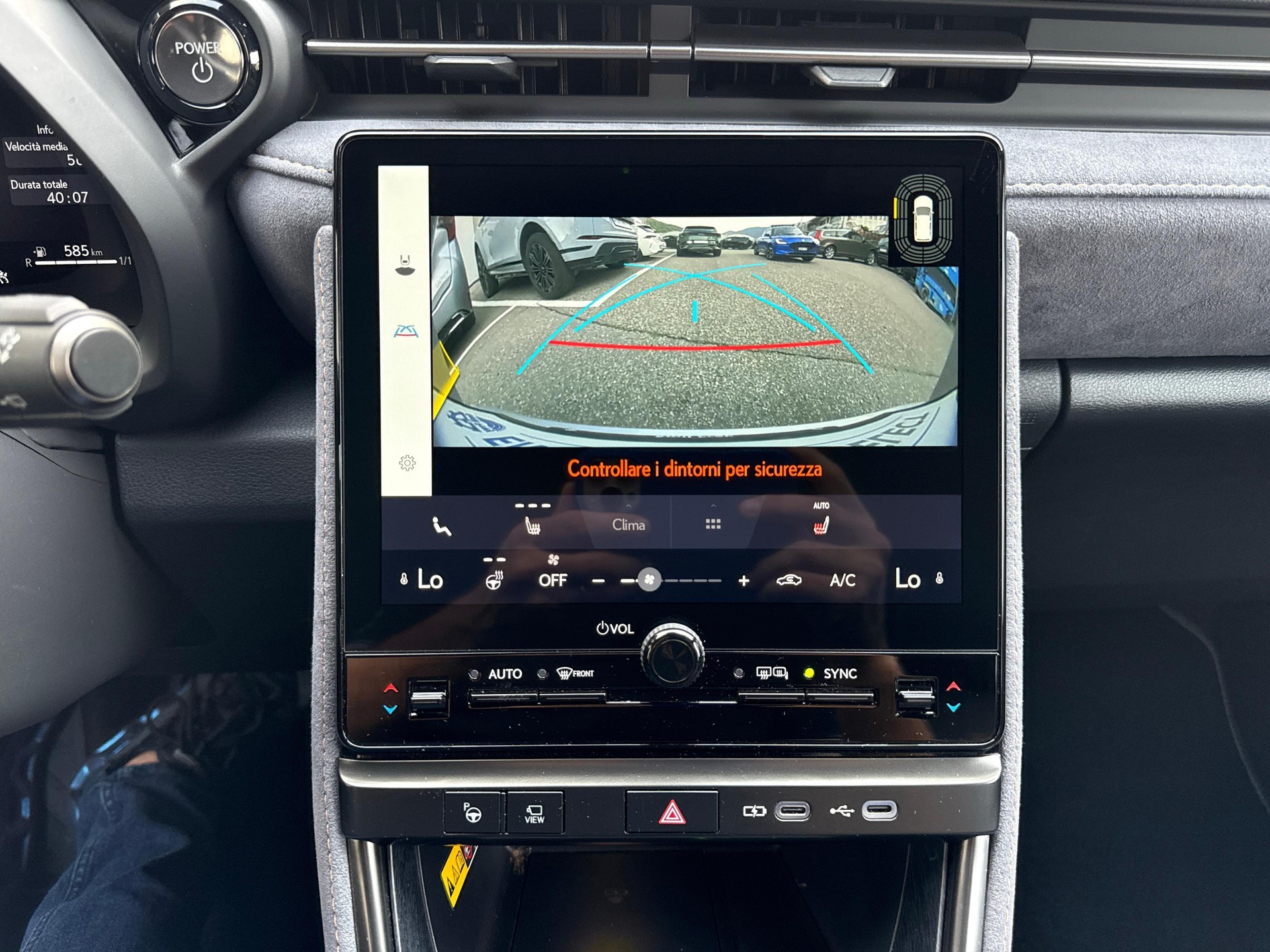 LEXUS LBX 1.5 Hybrid Cool AWD - Ruote invernali & Servizi inclusi-image-12
