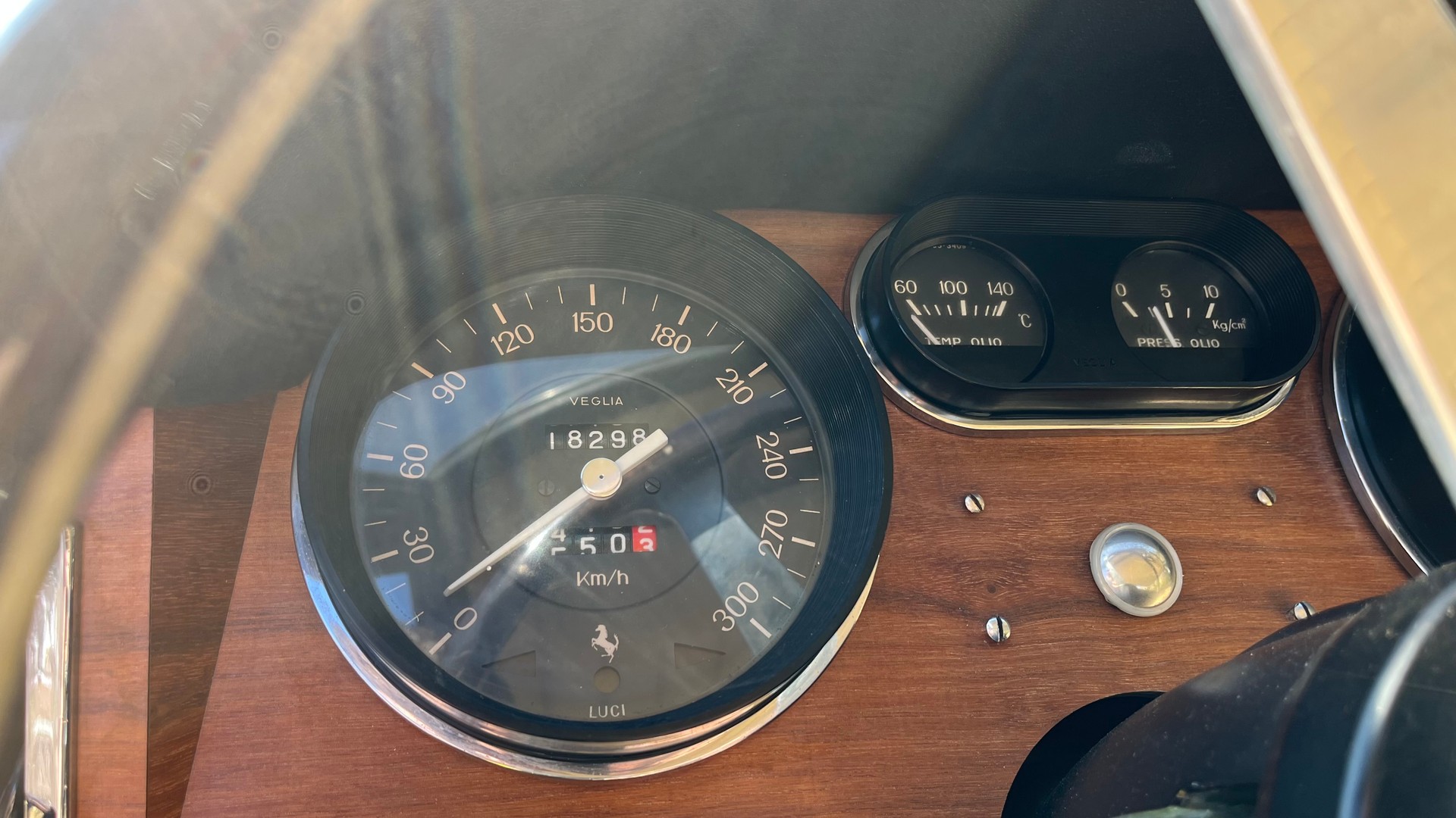 FERRARI 330 GT 2+2-image-11
