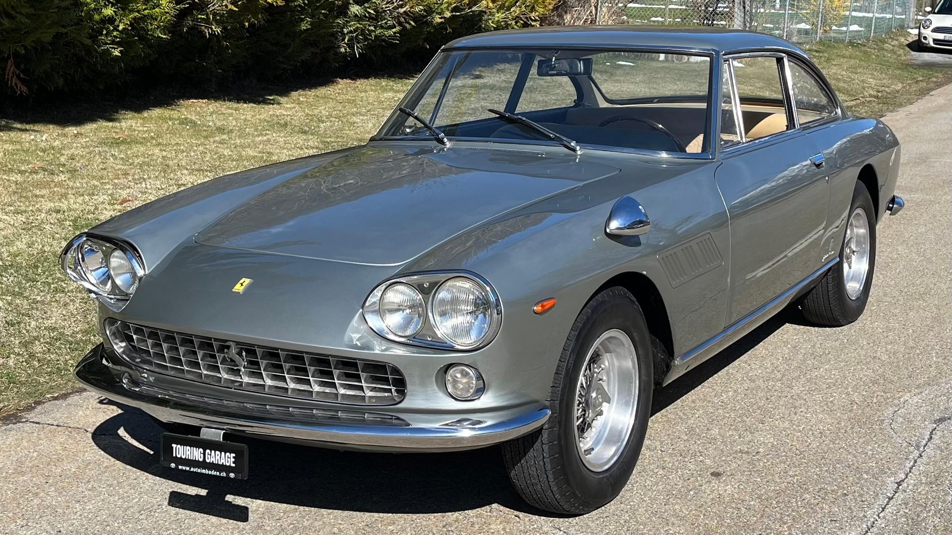 FERRARI 330 GT 2+2