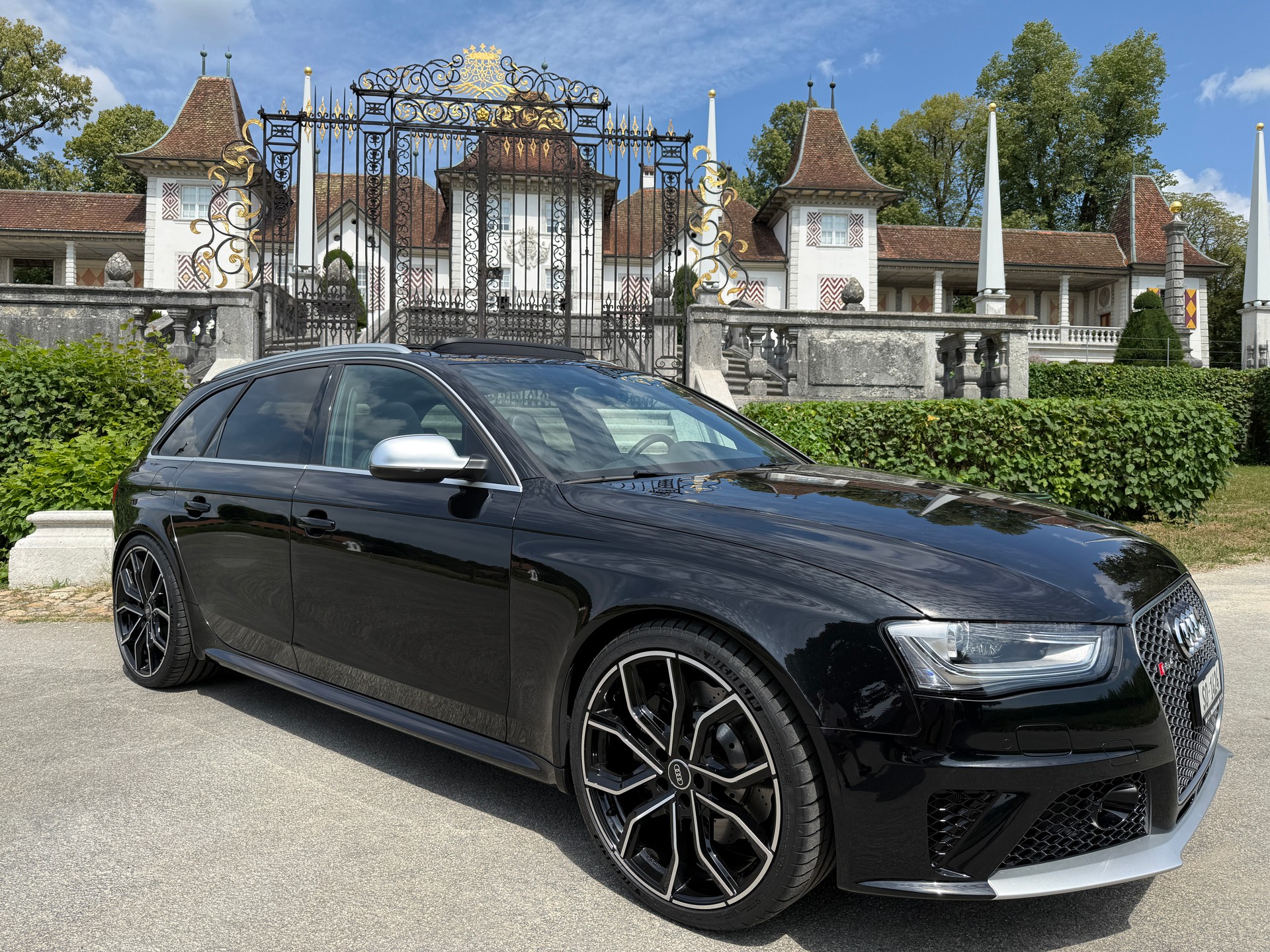 AUDI RS4 Avant 4.2 FSI V8 quattro S-tronic-showroom-element-1