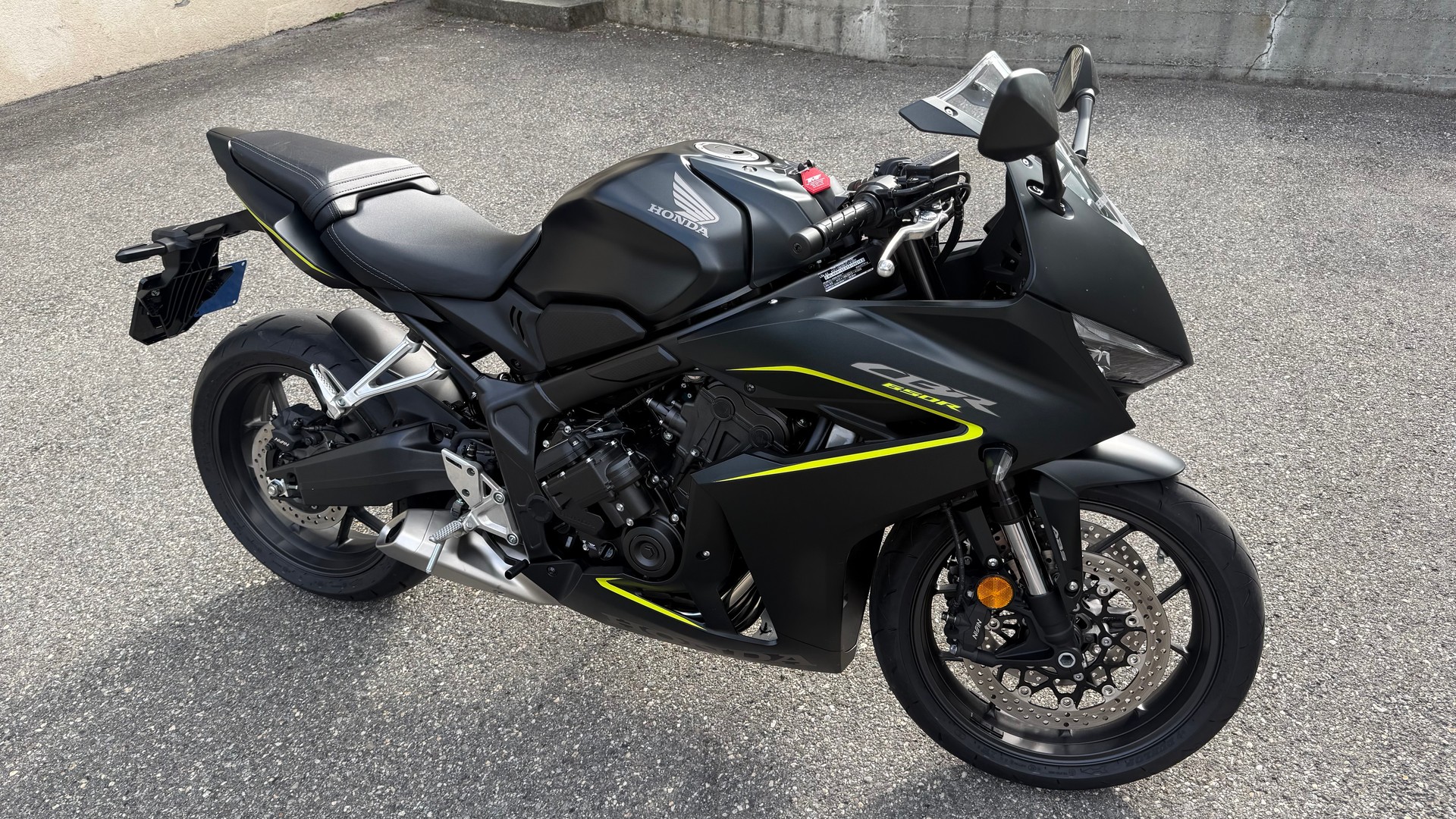 HONDA CBR 650 R E-Clutch (35kW)-image-2
