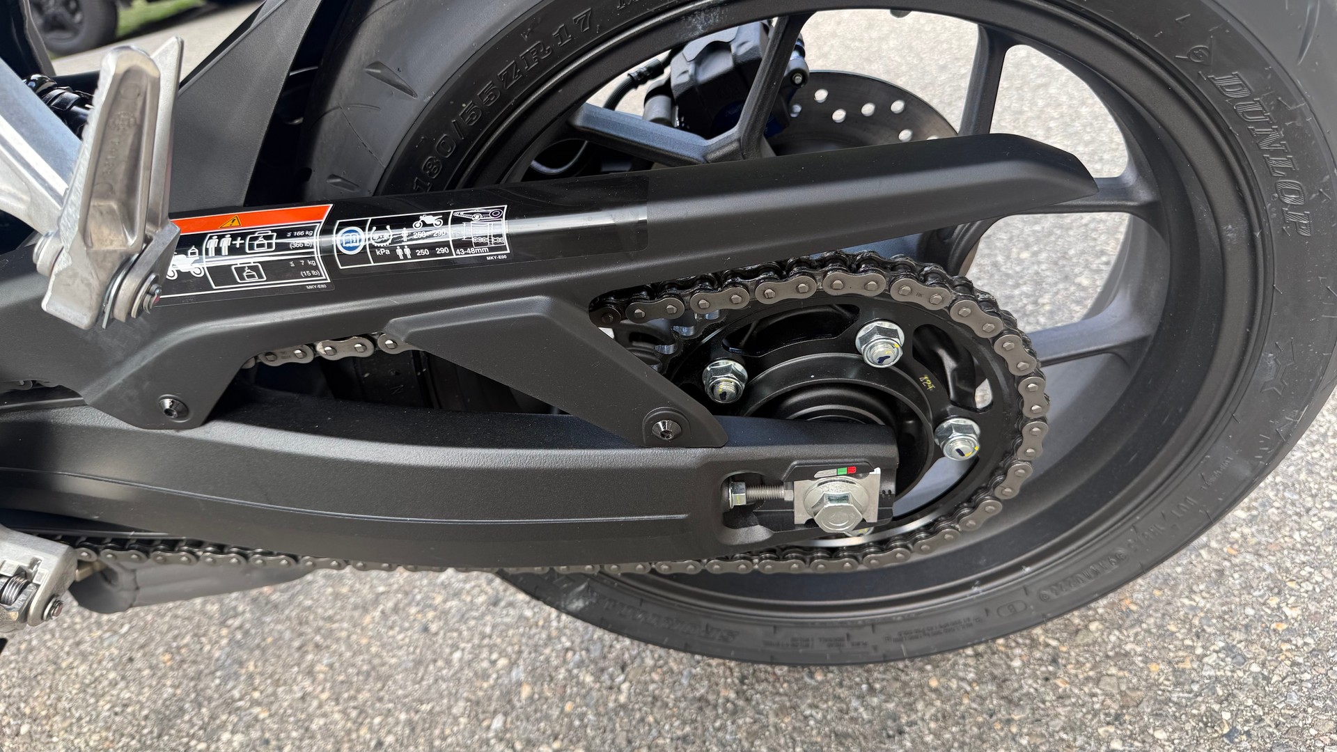 HONDA CBR 650 R E-Clutch (35kW)-image-8