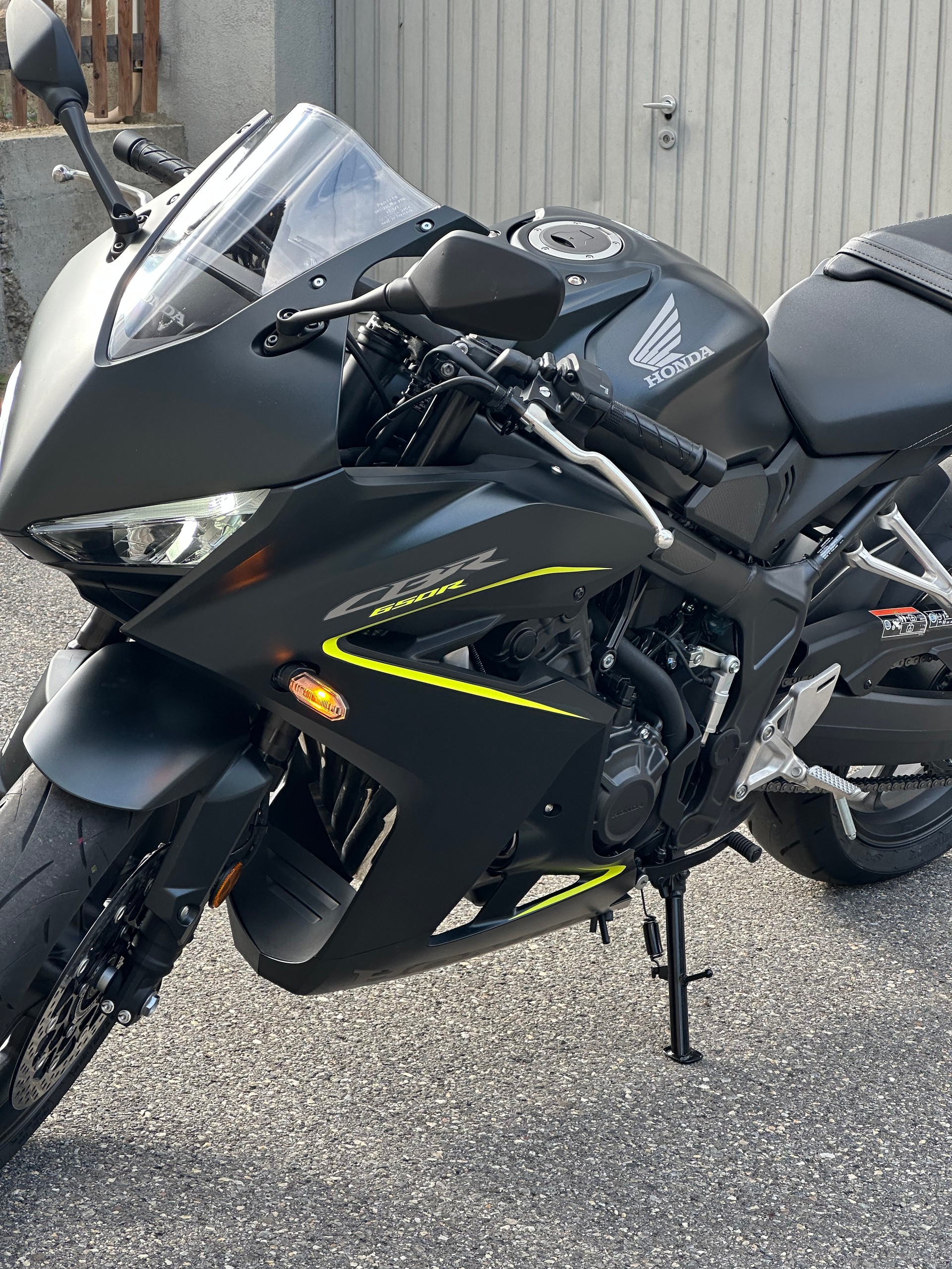 HONDA CBR 650 R E-Clutch (35kW)-image-1