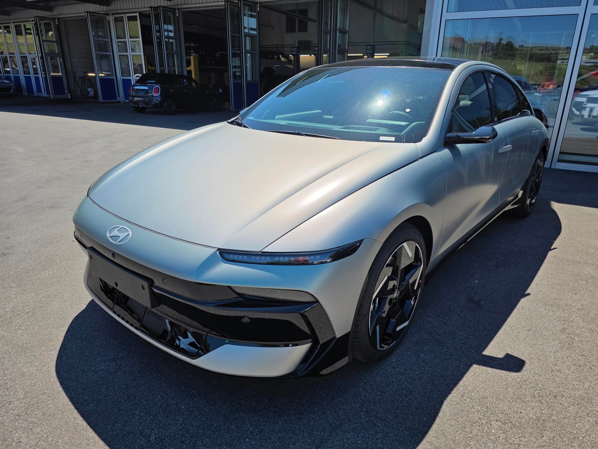 HYUNDAI Ioniq 6 84kWh Vertex 4WD-showroom-element-2