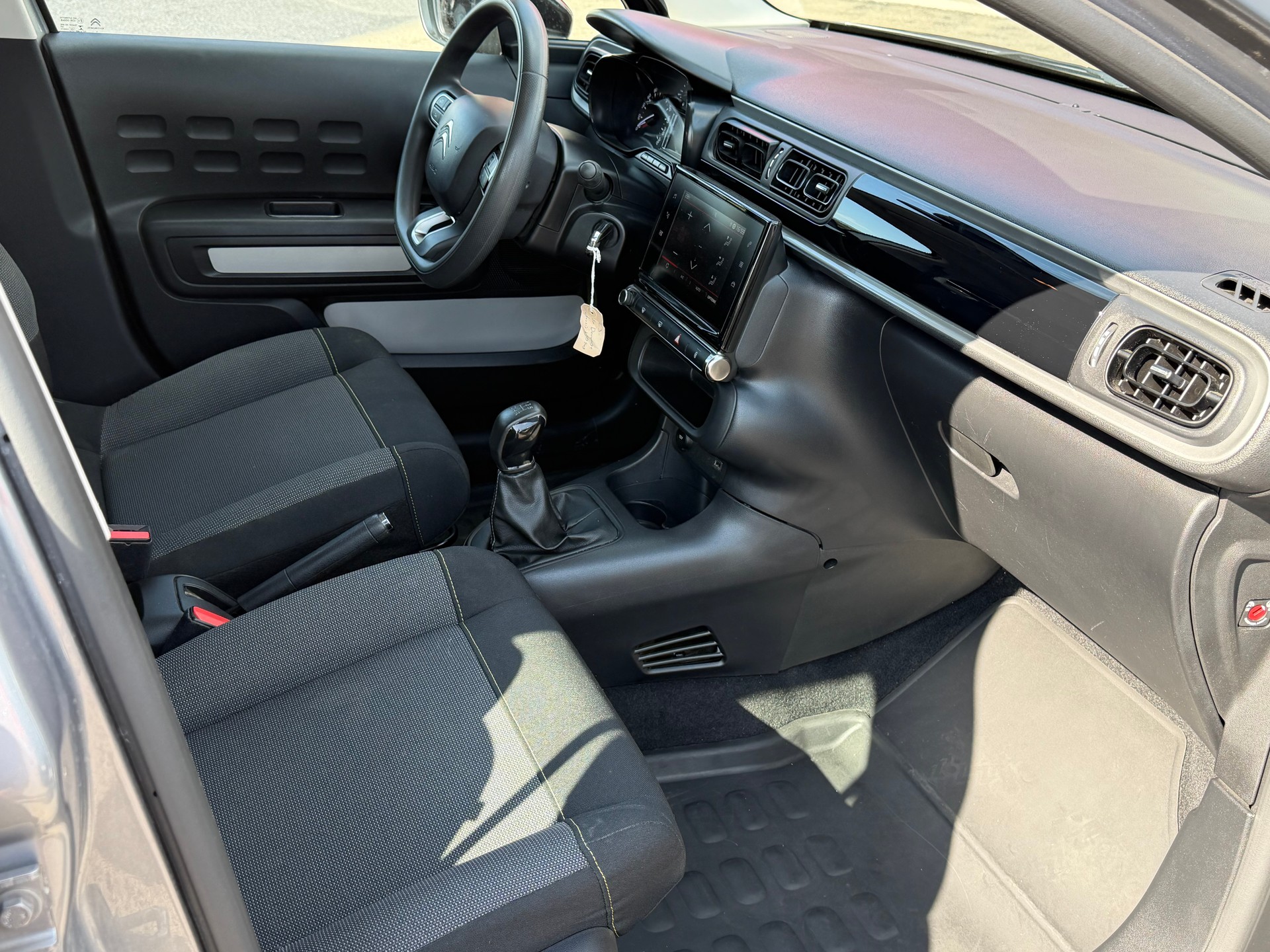 CITROEN C3 1.2i PureTech Feel-image-4