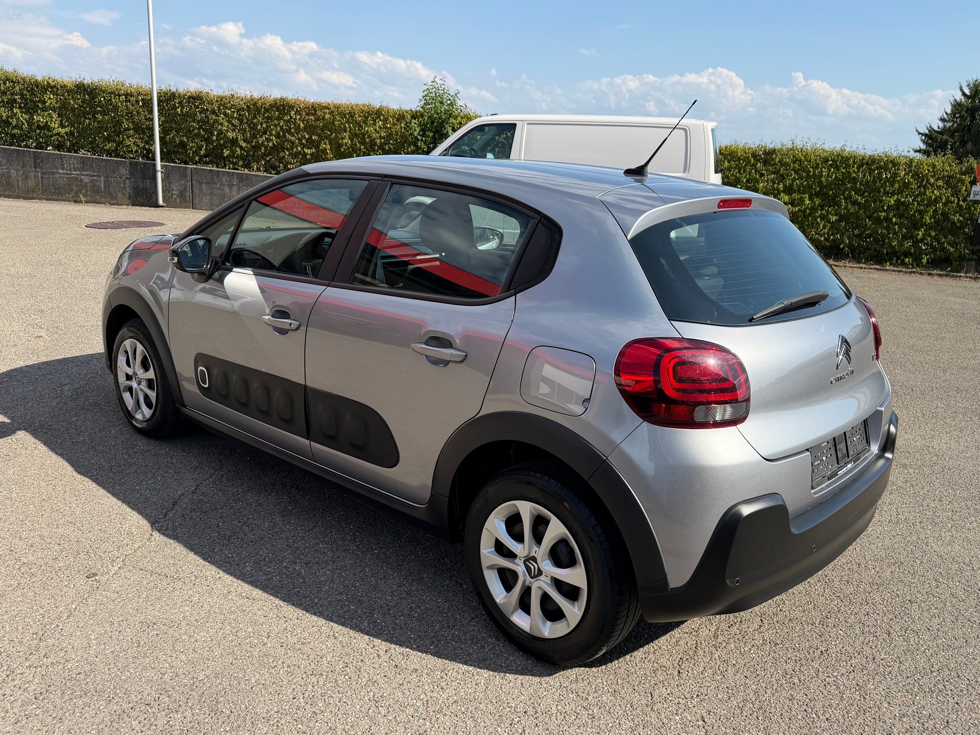 CITROEN C3 1.2i PureTech Feel-image-2