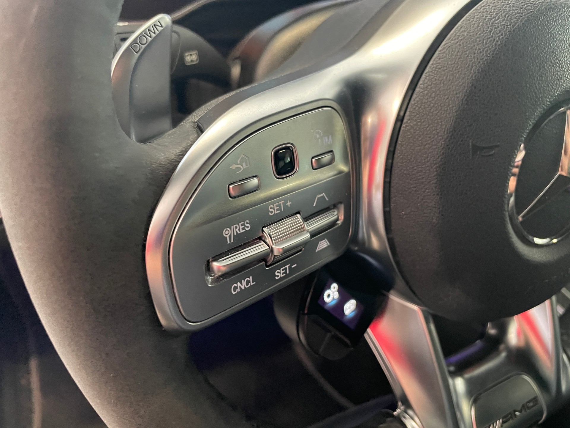 MERCEDES-BENZ GLC 63 S AMG 4Matic 9G-Tronic-image-17