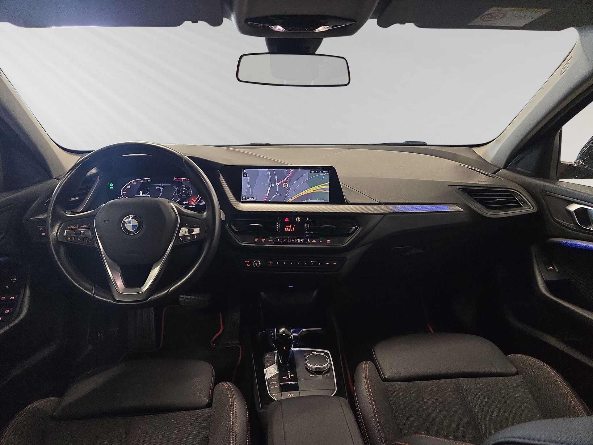 BMW 118i Sport Line Steptronic-image-5
