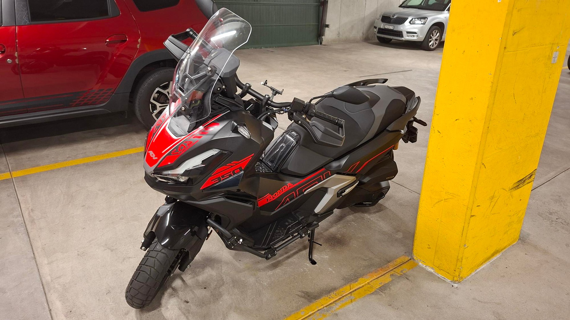 HONDA ADV 350-image-1