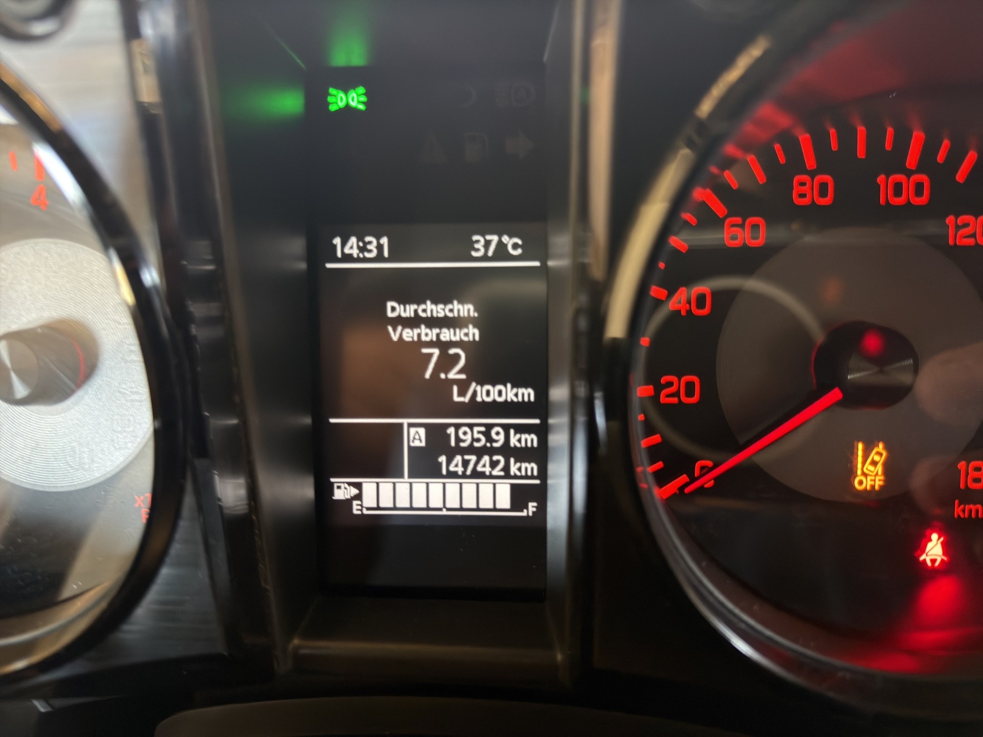 SUZUKI Jimny 1.5 Compact+ 4x4*TOP ZUSTAND*NUR 15000 KM*4X4 MIT UNTERSETZUNG*-image-12