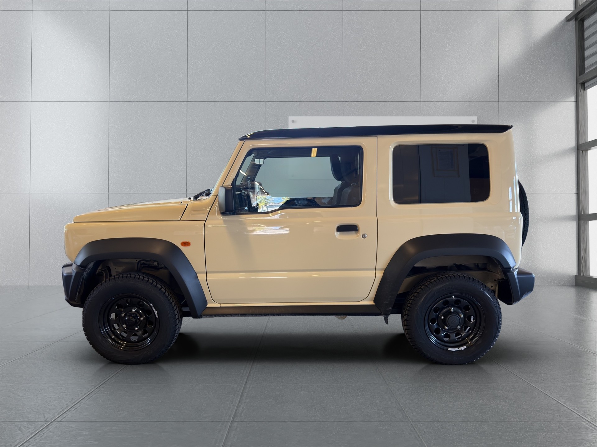 SUZUKI Jimny 1.5 Compact+ 4x4*TOP ZUSTAND*NUR 15000 KM*4X4 MIT UNTERSETZUNG*-image-14
