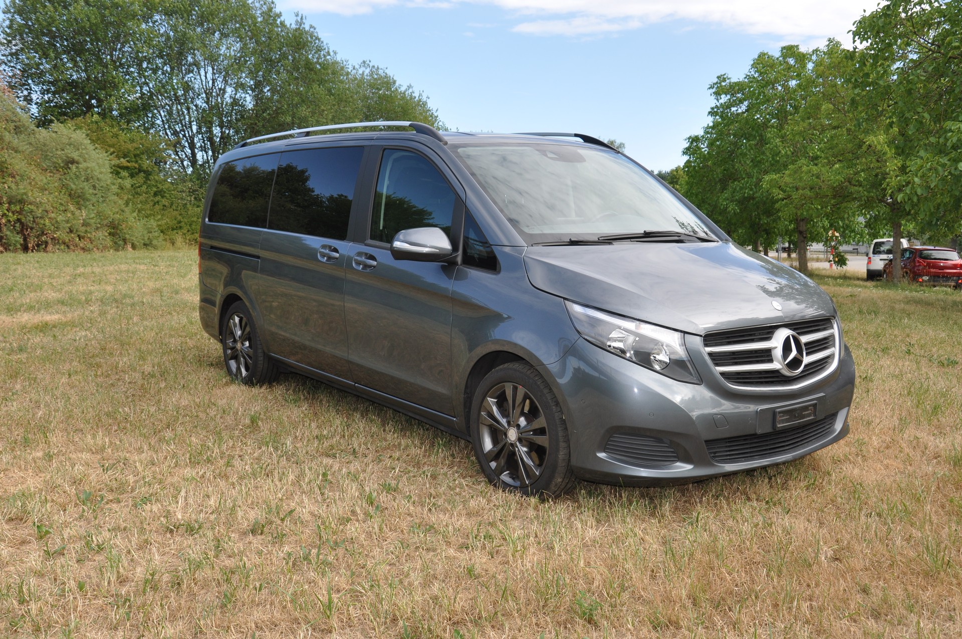 MERCEDES-BENZ V- Class 250 BT Lang-image-4