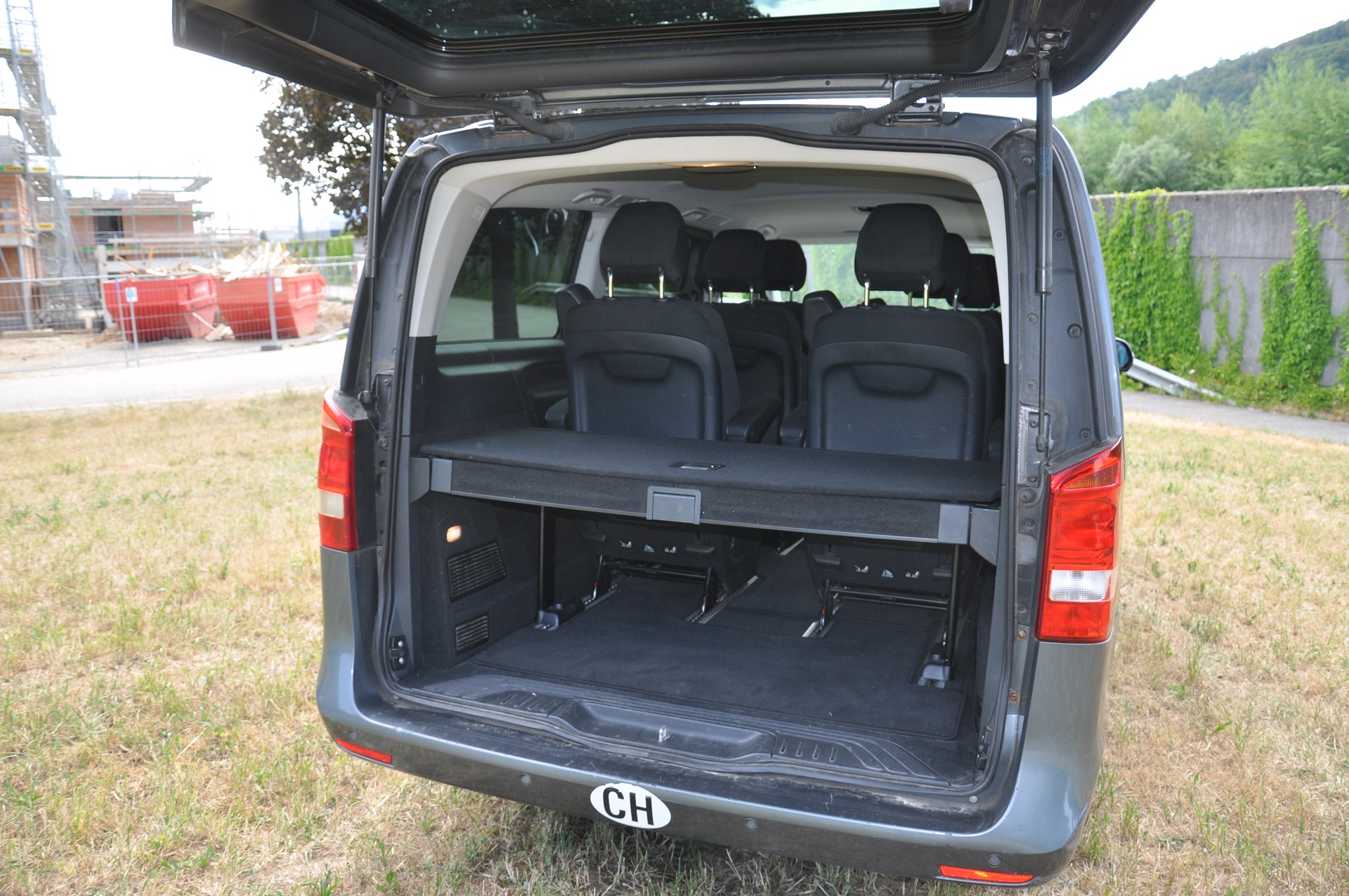 MERCEDES-BENZ V- Class 250 BT Lang-image-6
