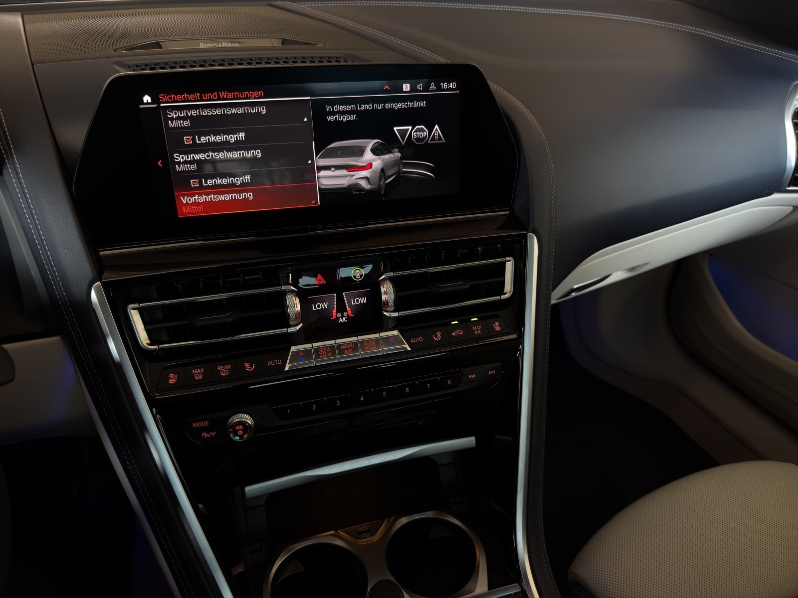 BMW M850i xDrive Grand Coupé Steptronic-image-19