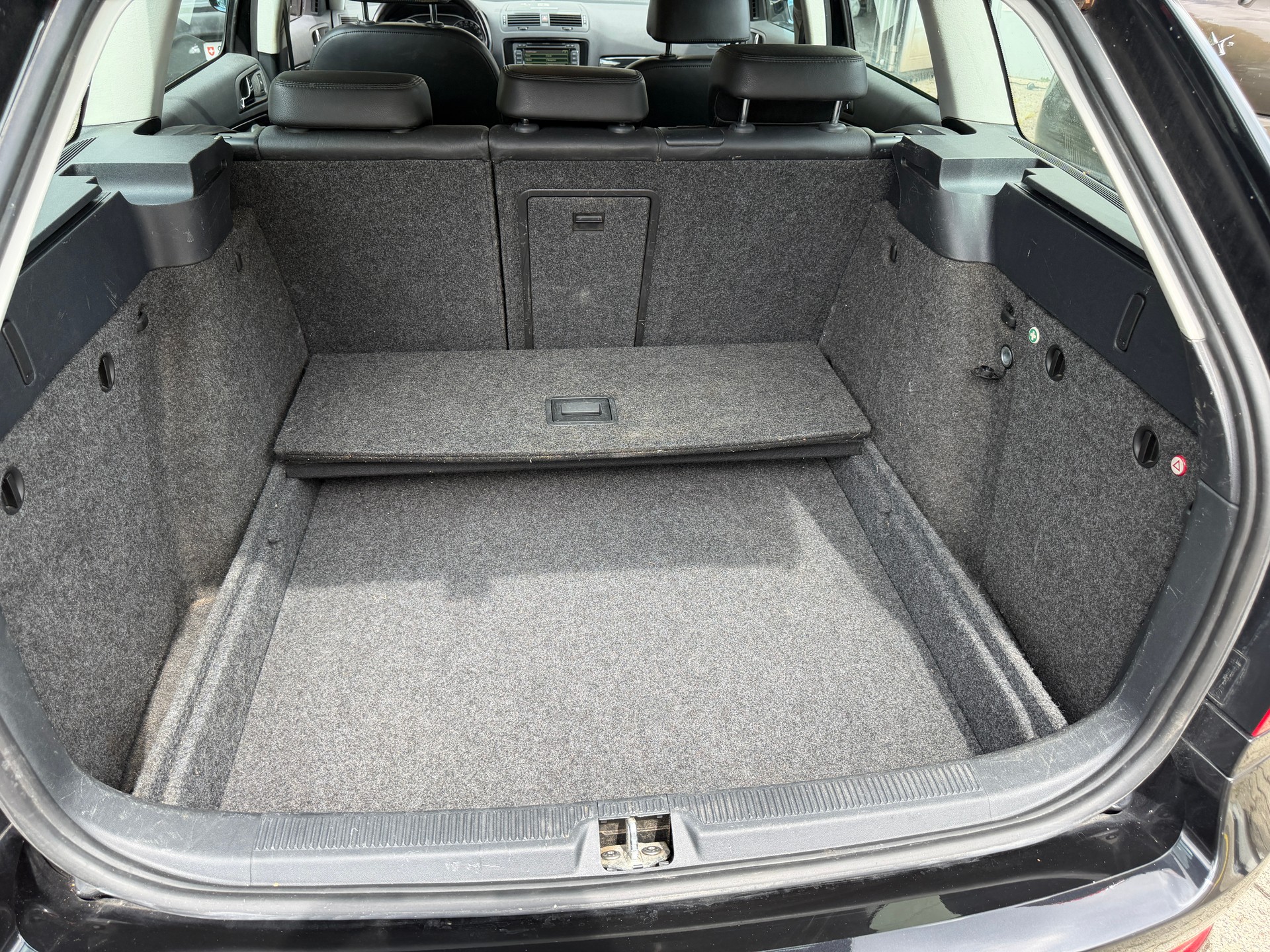 SKODA Octavia Combi 1.8 TSI Laurin & Klement 4x4 Garantie möglich-image-6