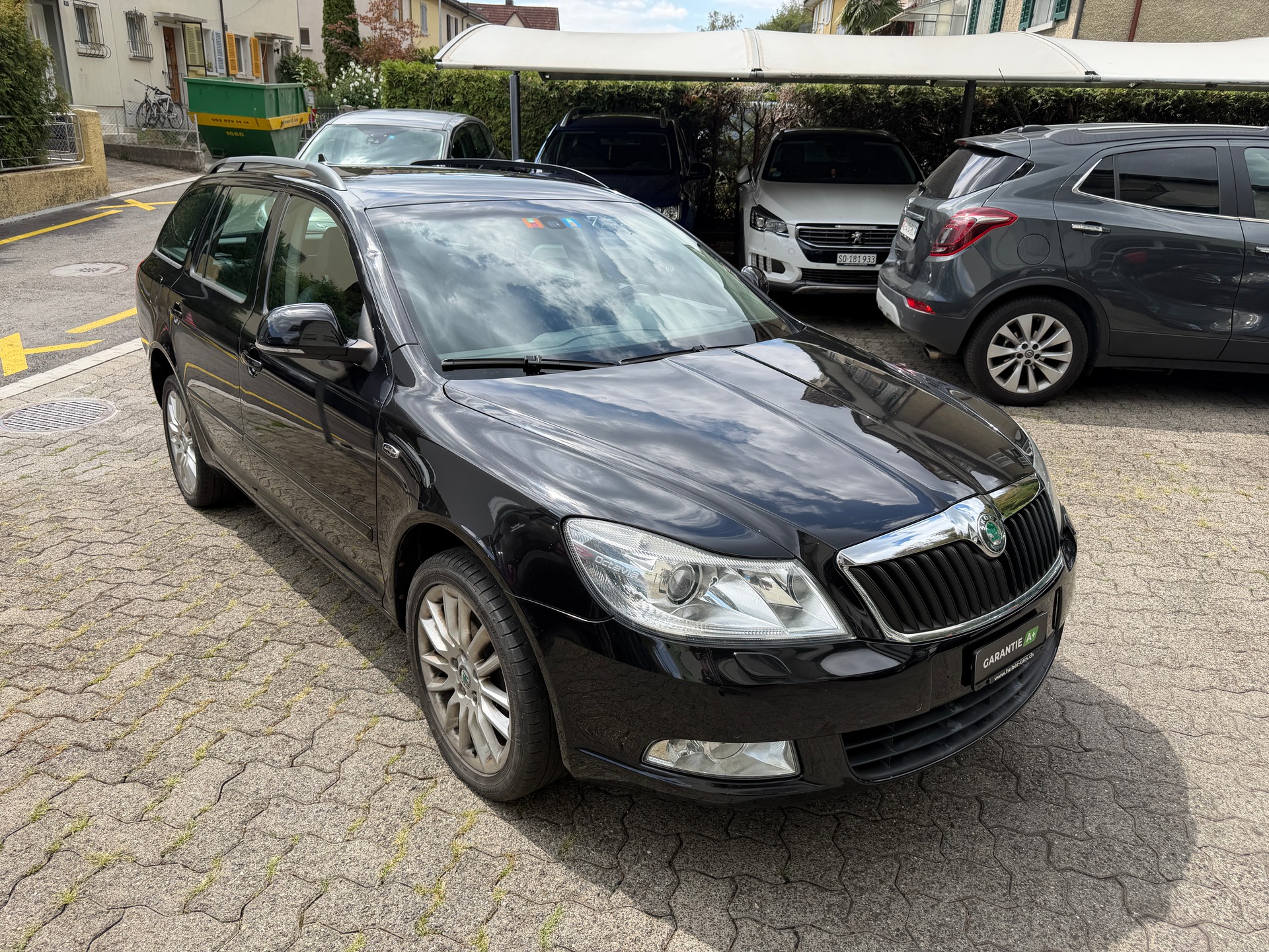 SKODA Octavia Combi 1.8 TSI Laurin & Klement 4x4 Garantie möglich-image-12
