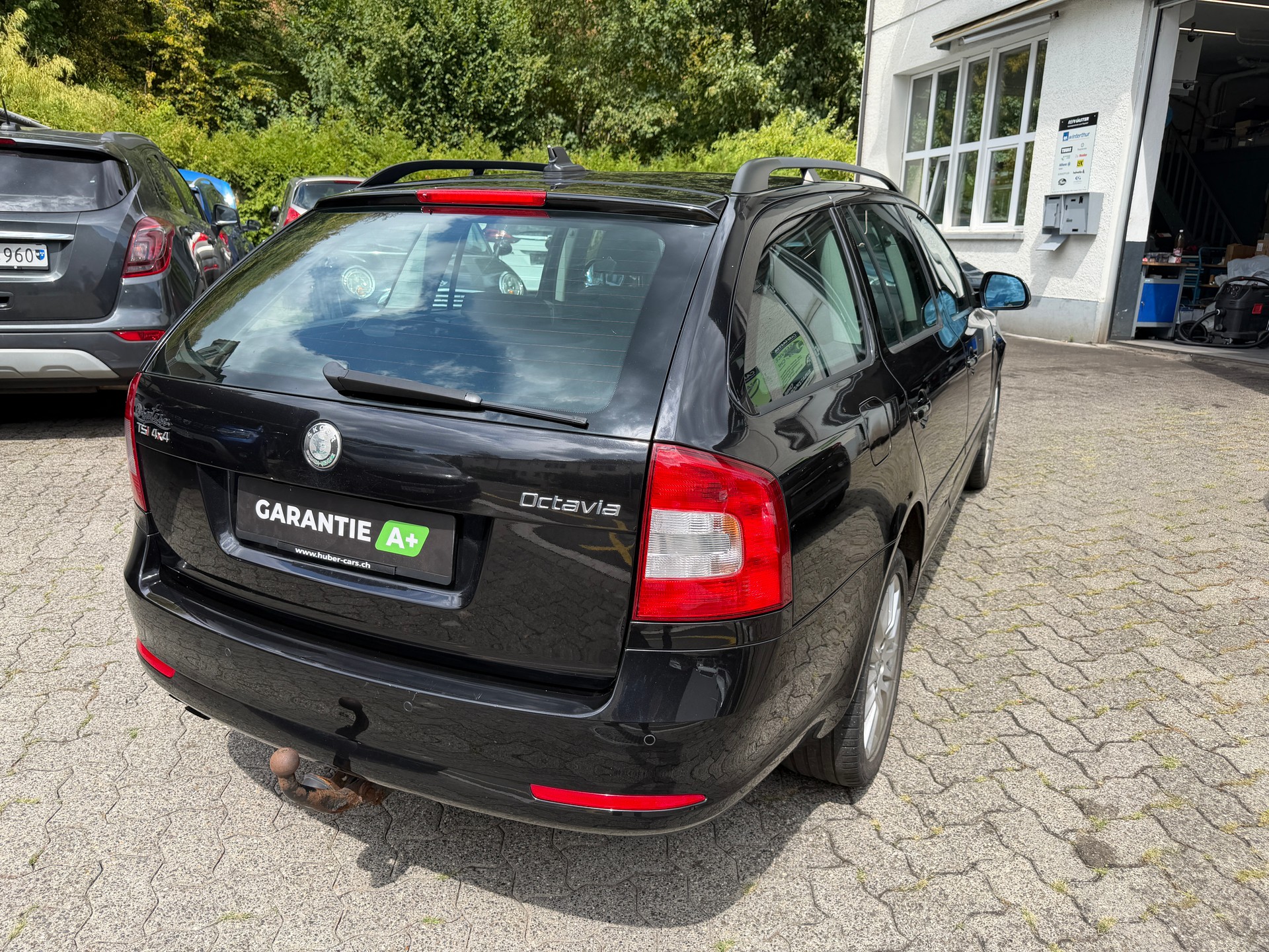 SKODA Octavia Combi 1.8 TSI Laurin & Klement 4x4 Garantie möglich-image-10