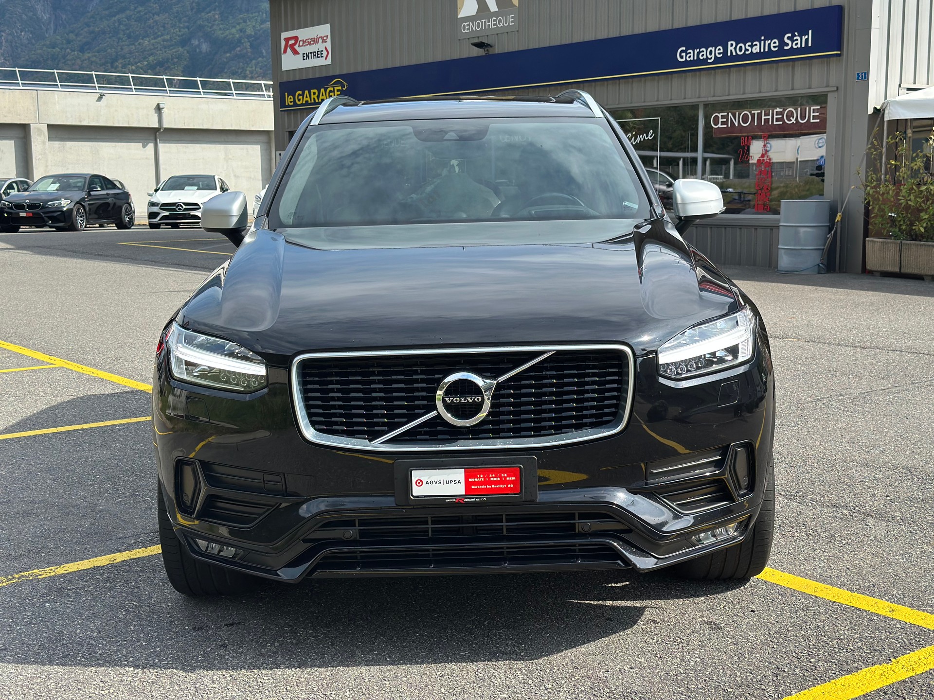 VOLVO XC90 D5 AWD R-Design Geartronic-showroom-element-3